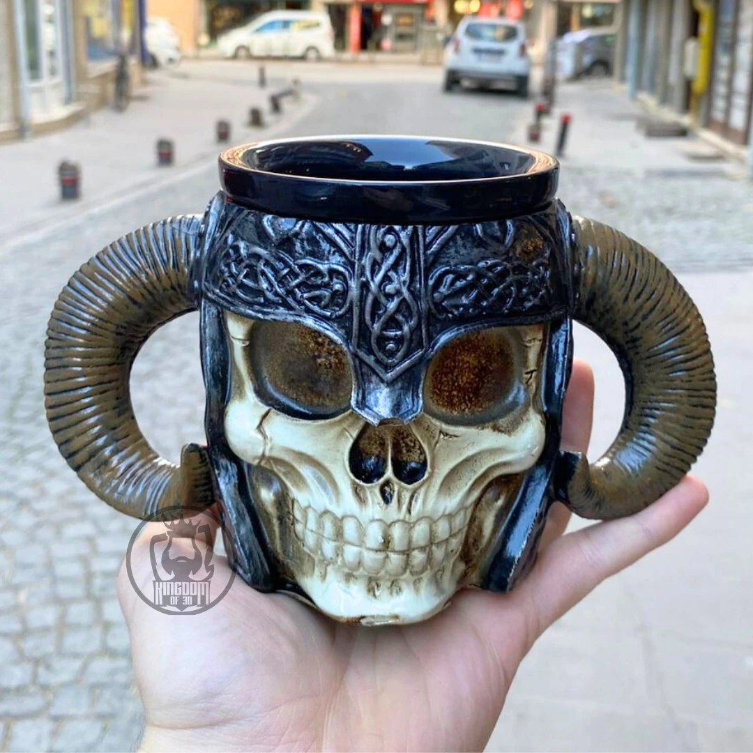 Boynuzlu İskelet Kupa