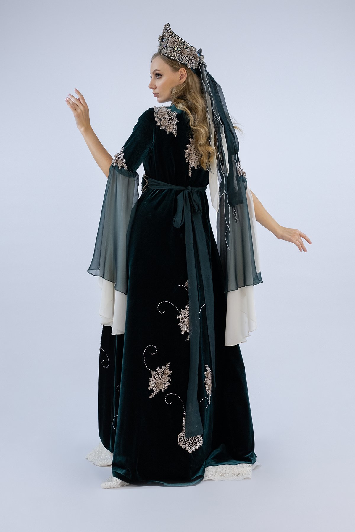 Angelic Radiance Kaftan Bindallı