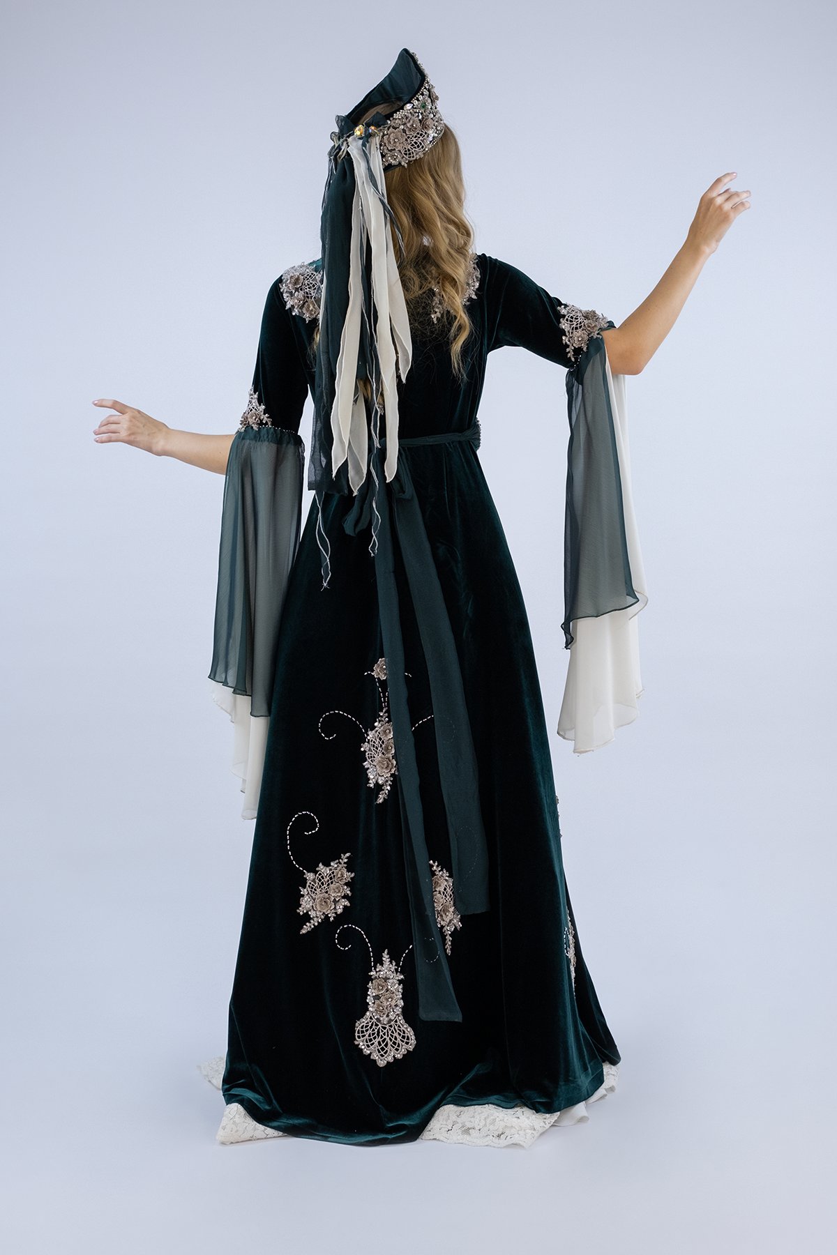 Angelic Radiance Kaftan Bindallı