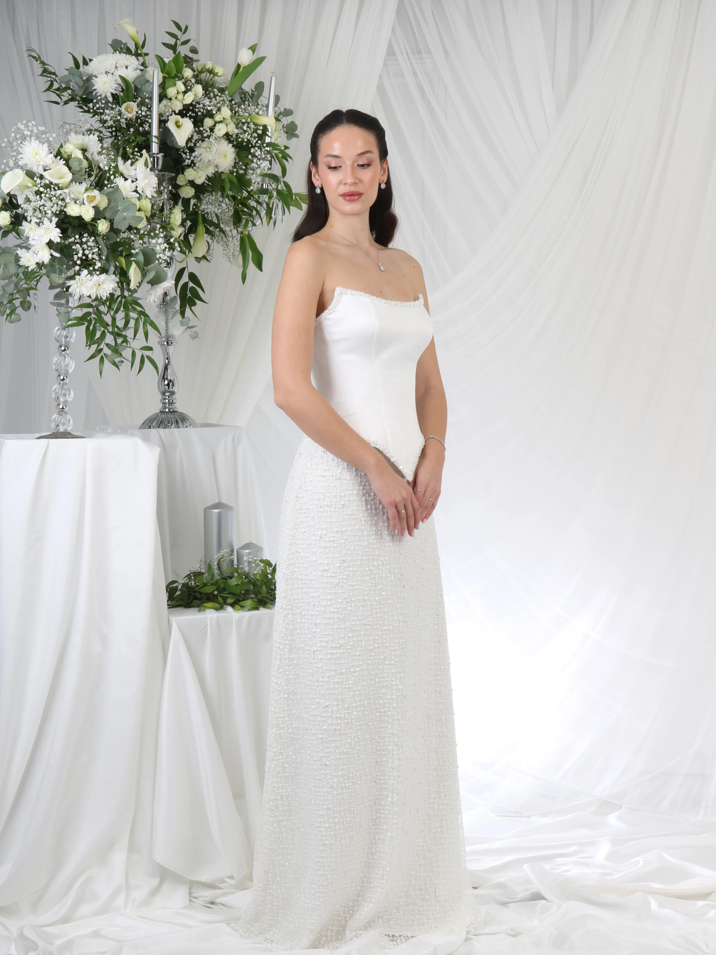 Celestial Elegance A Kesim Nişan Elbisesi