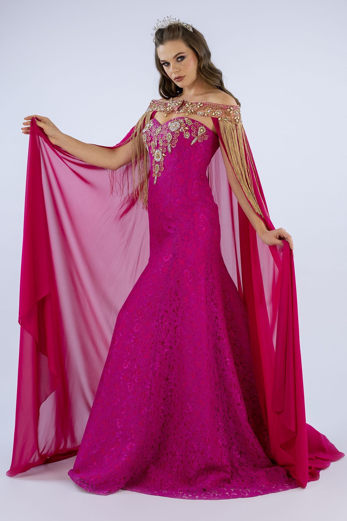 Alluring Distinct Pelerin Bindallı