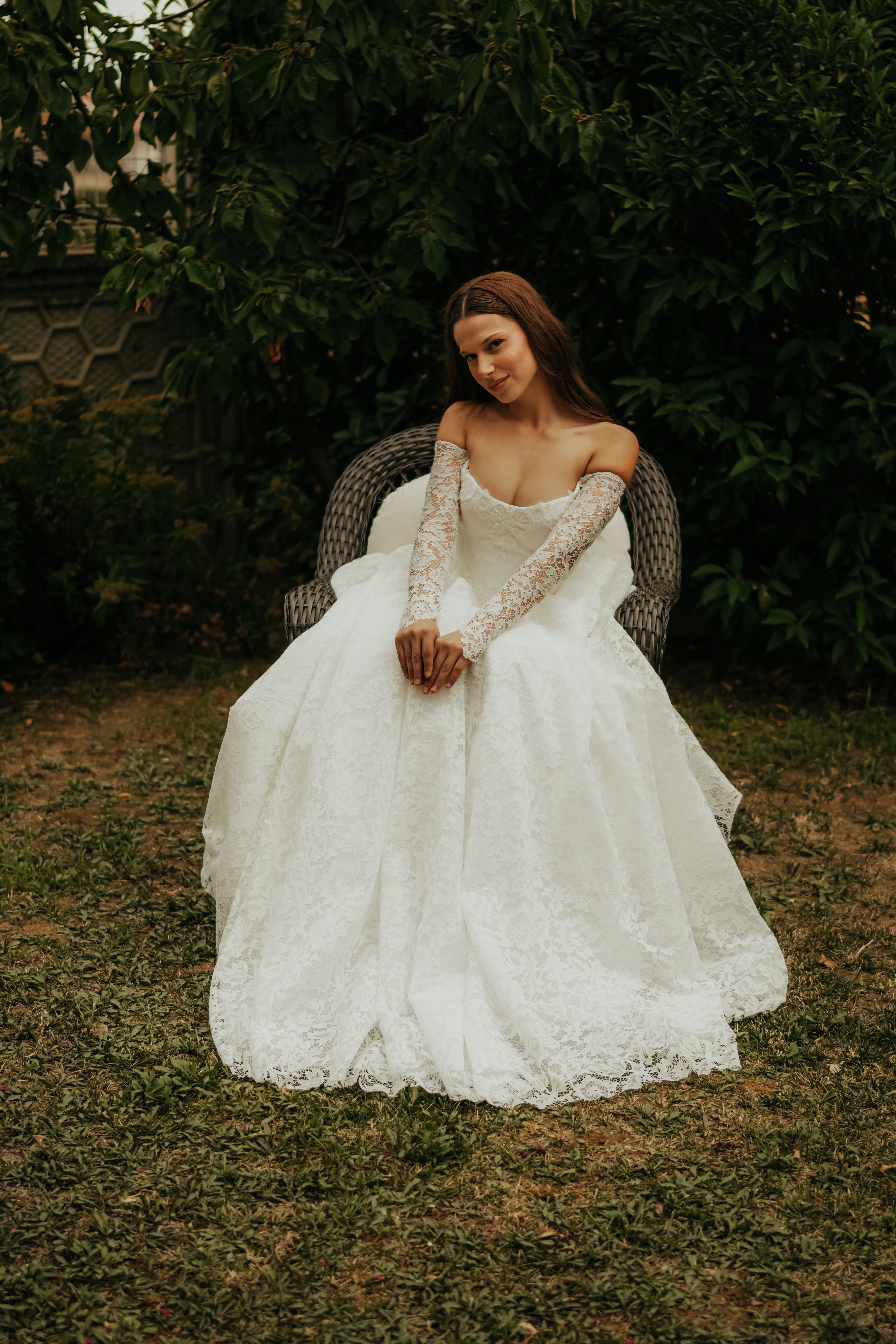 Opulent Enchantment Dantel Gelinlik 