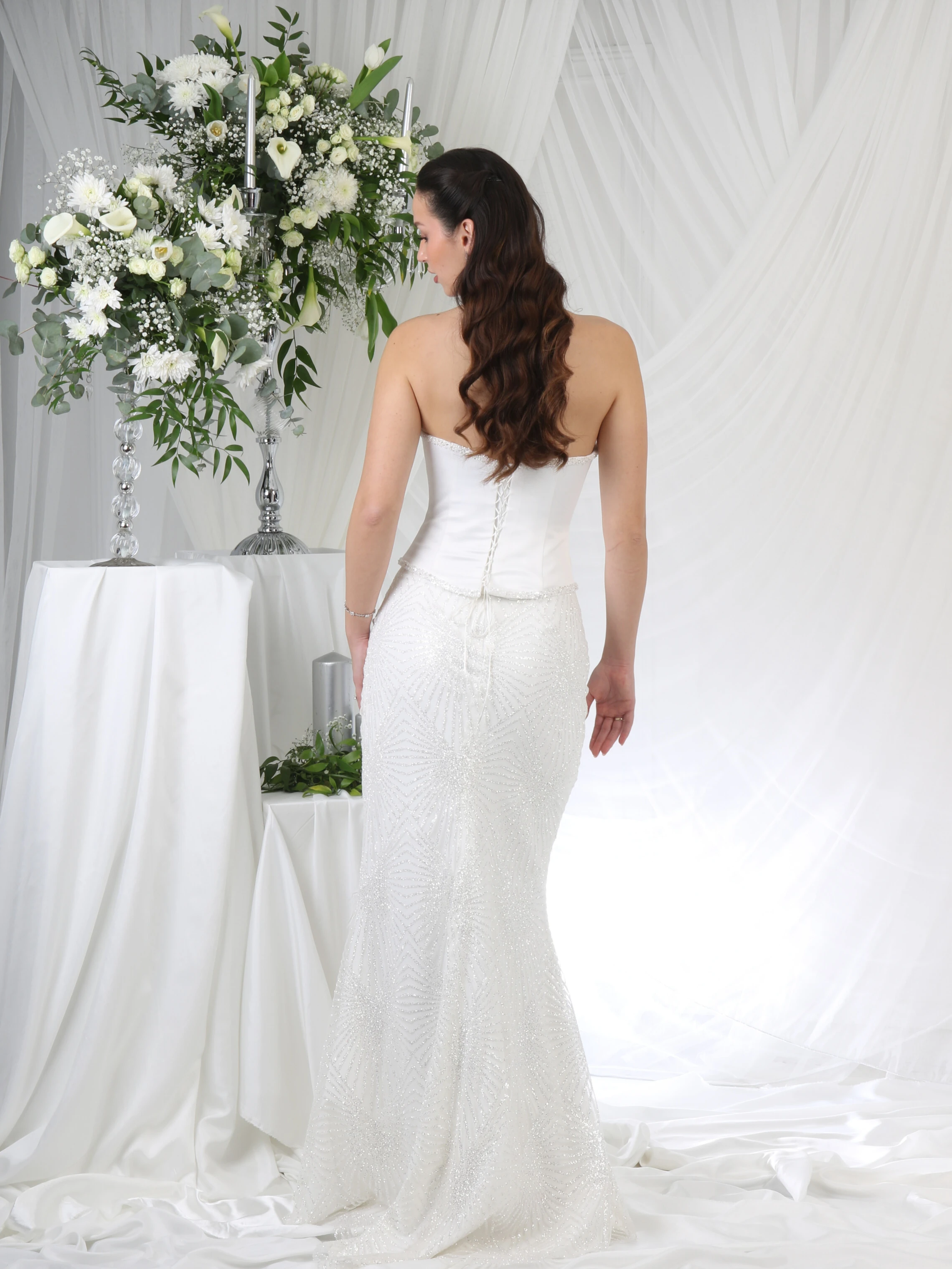 Elegant Serenity Balık Kesim Nişan Elbisesi