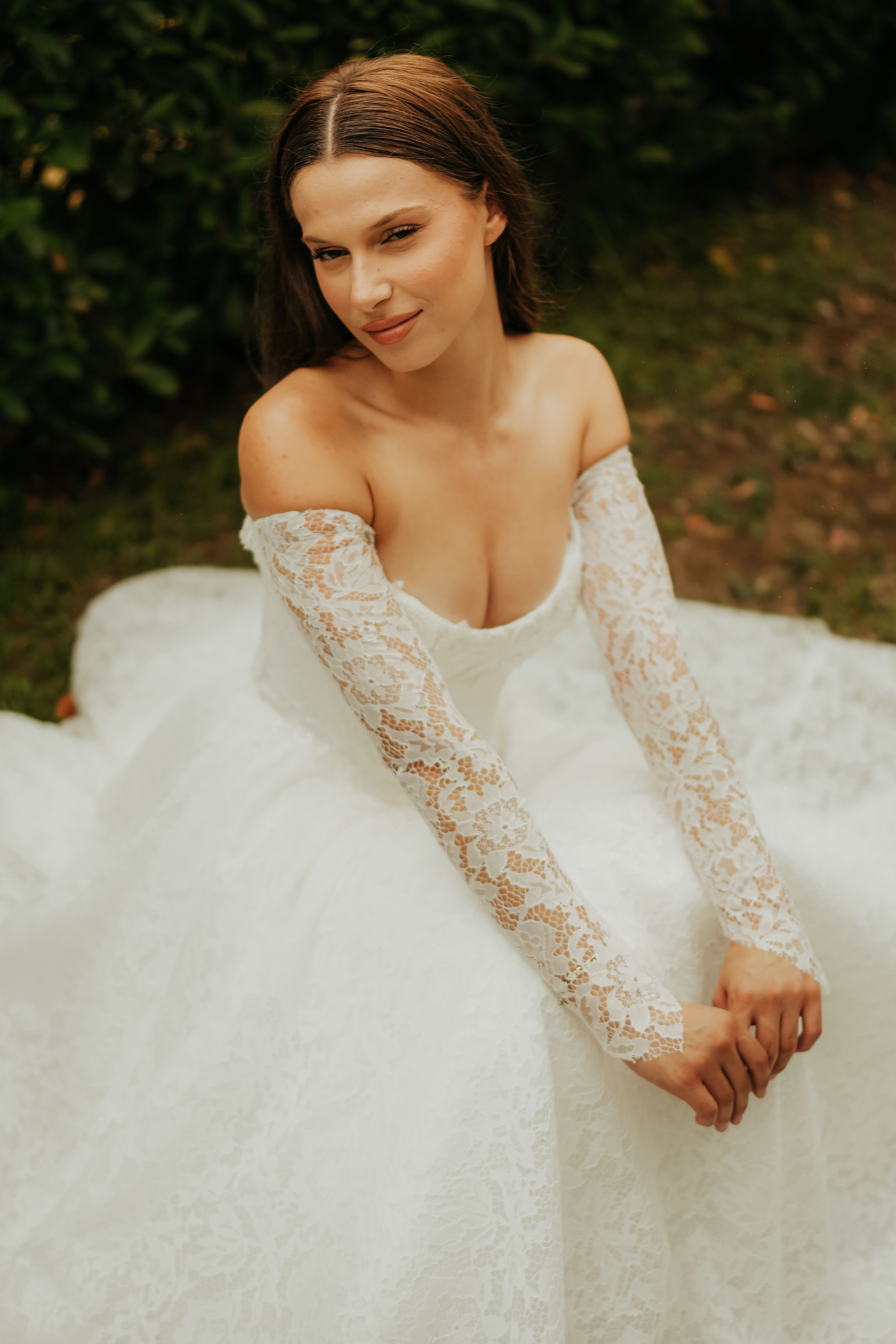 Opulent Enchantment Dantel Gelinlik 