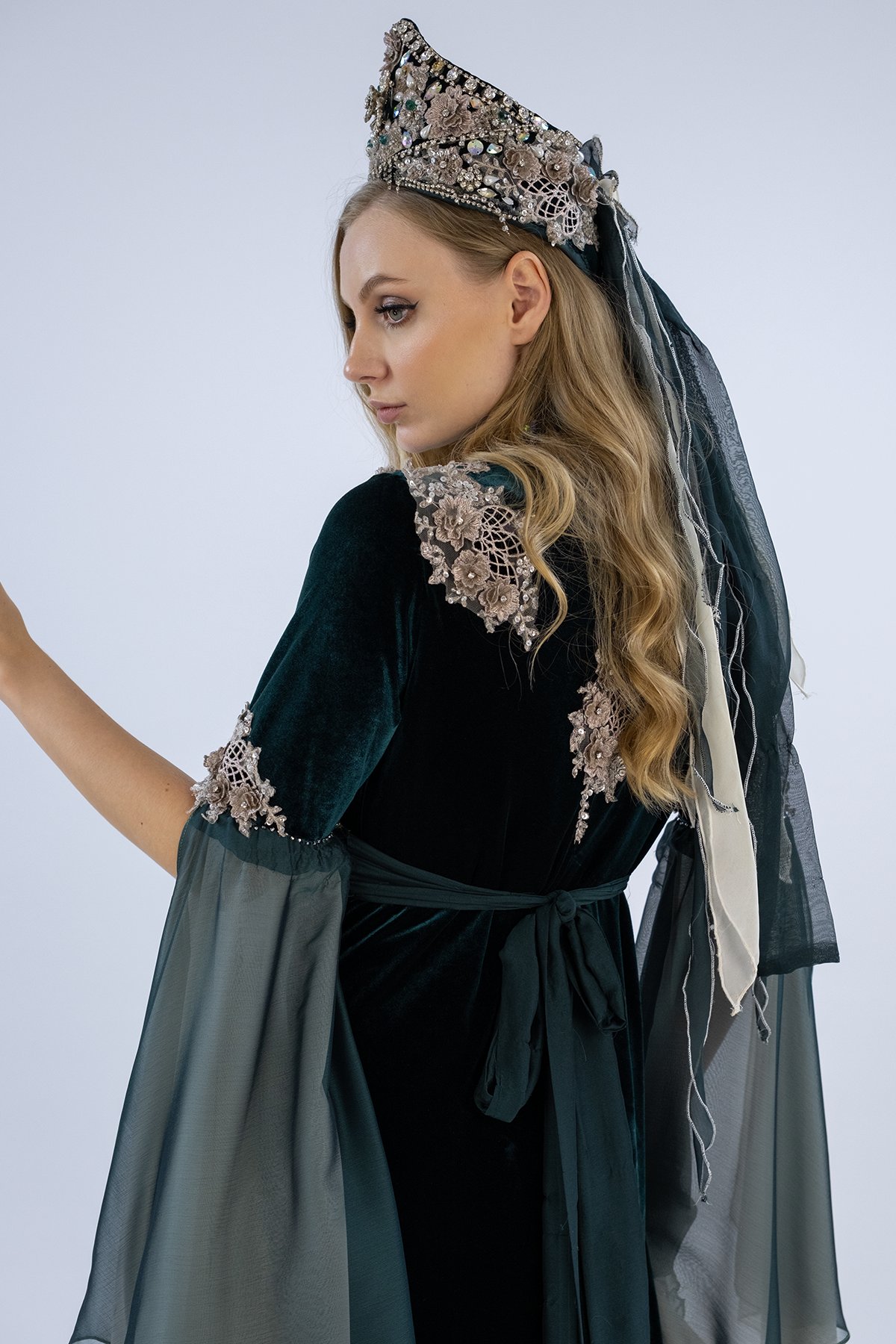 Angelic Radiance Kaftan Bindallı