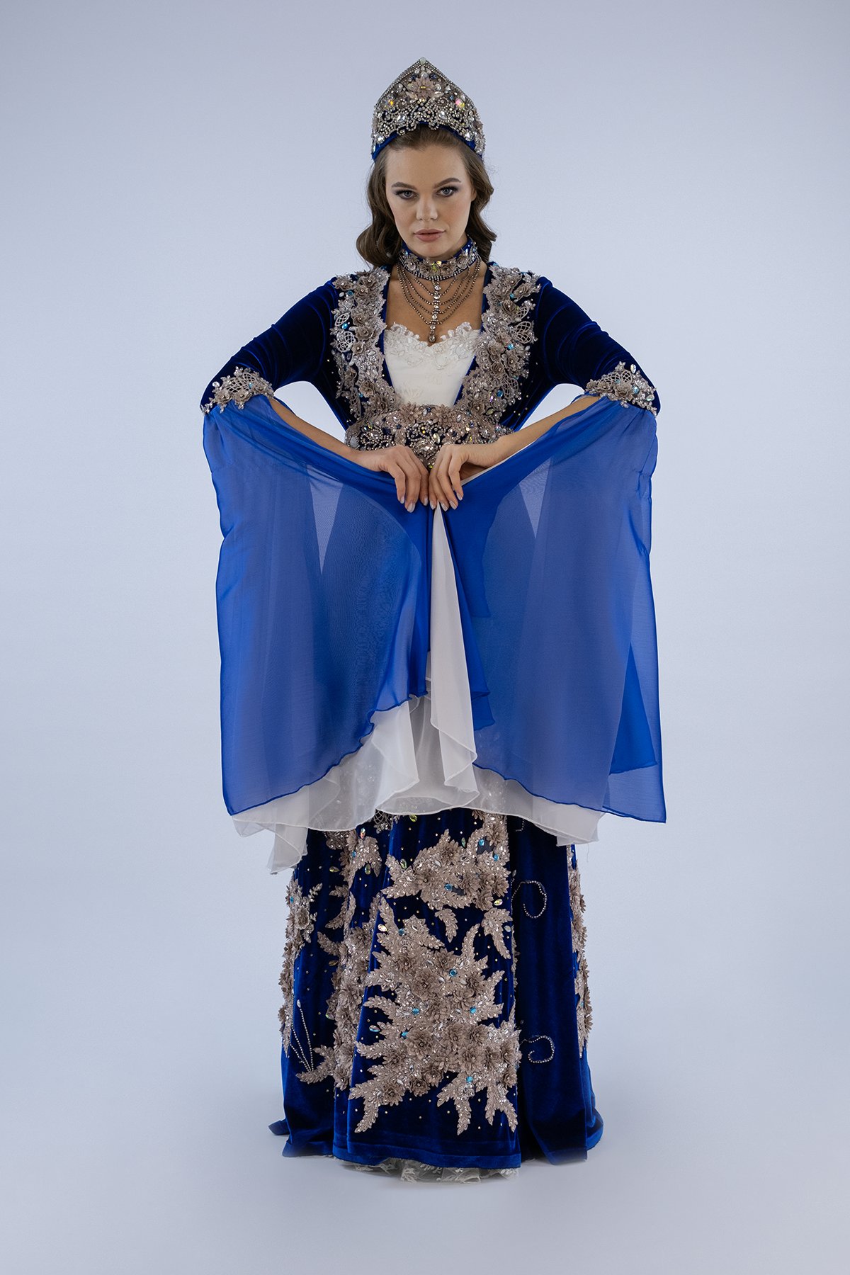 Assured Sophistication Kaftan Bindallı