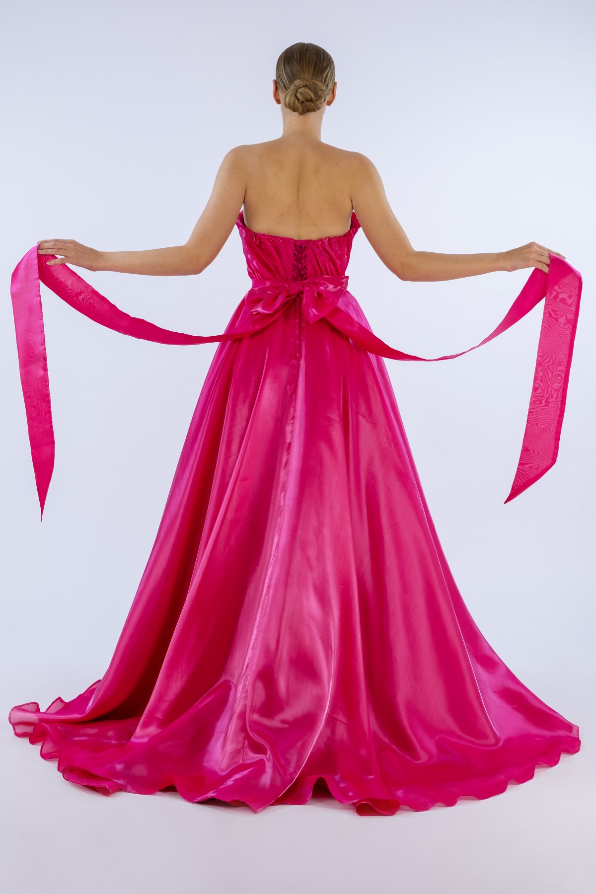 Aesthetic Appearance A Kesim Nişan Elbisesi
