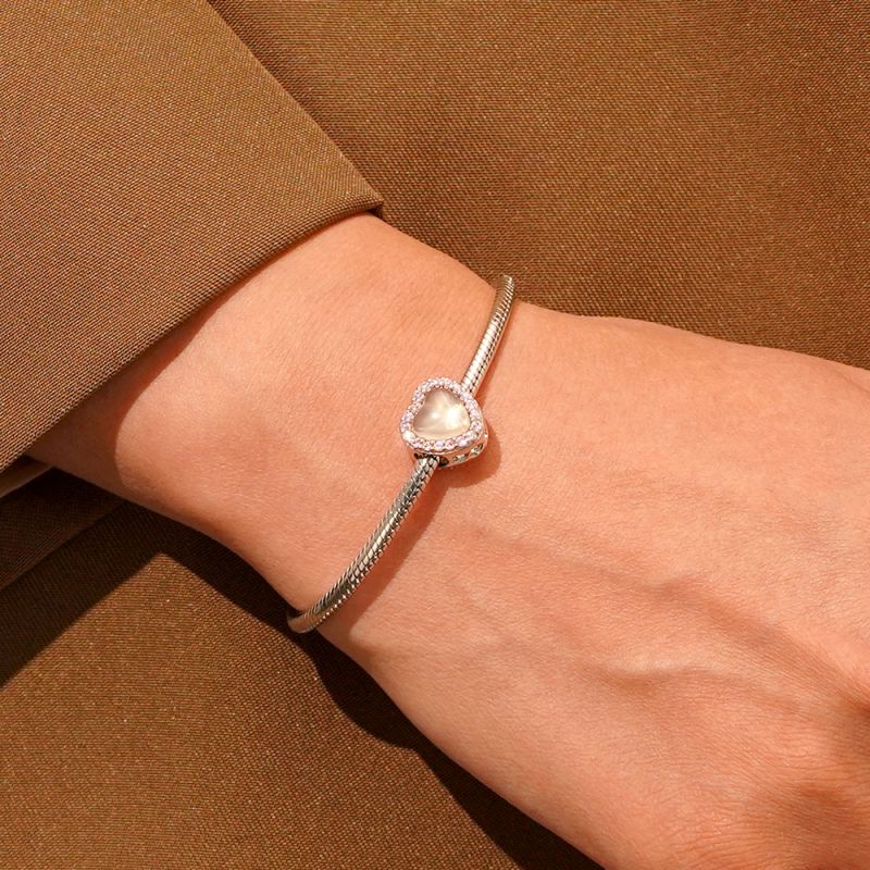 (18cm Klasik Bileklik) ve (Renk Değiştiren Açık Pembe Kalp Charm) ve (Renk Değiştiren Mavi Yıldız Charm), 925 Ayar Gümüş