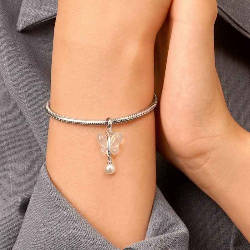 İncili Kalsedon Kelebek Charm