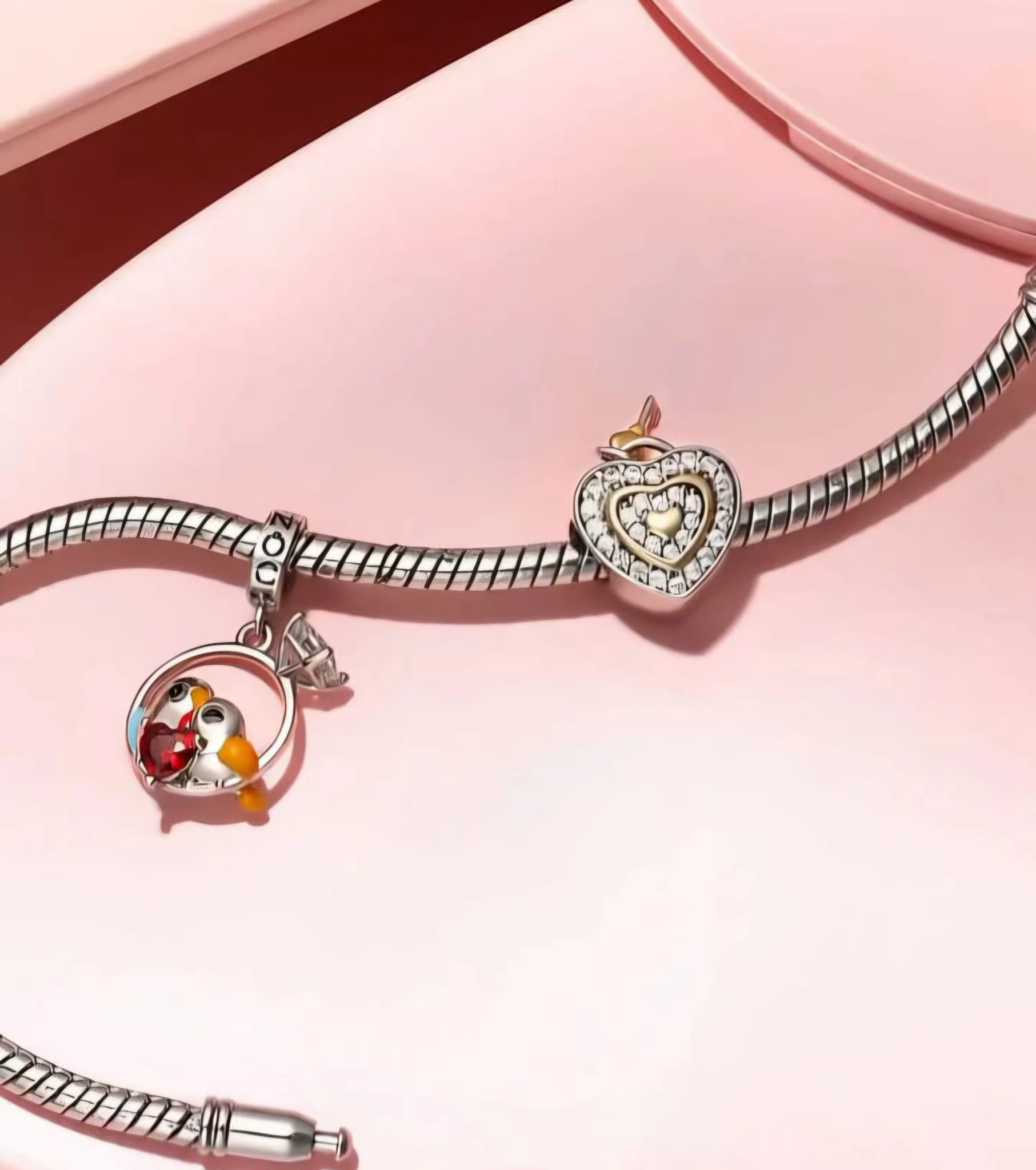 (18cm Klasik Bileklik) ve ("Asla Ayrılmayacağız" Anahtar ve Kilit Charm) ve (Muhabbet Kuşları Charm), 925 Ayar Gümüş