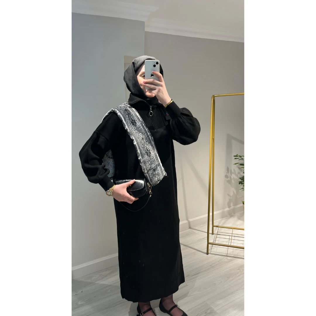 Balon Kollu Triko Elbise 