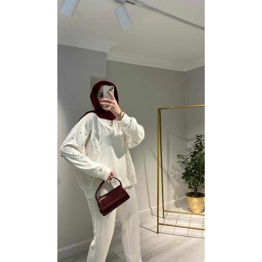 Scuba Beyaz Taşlı Takım