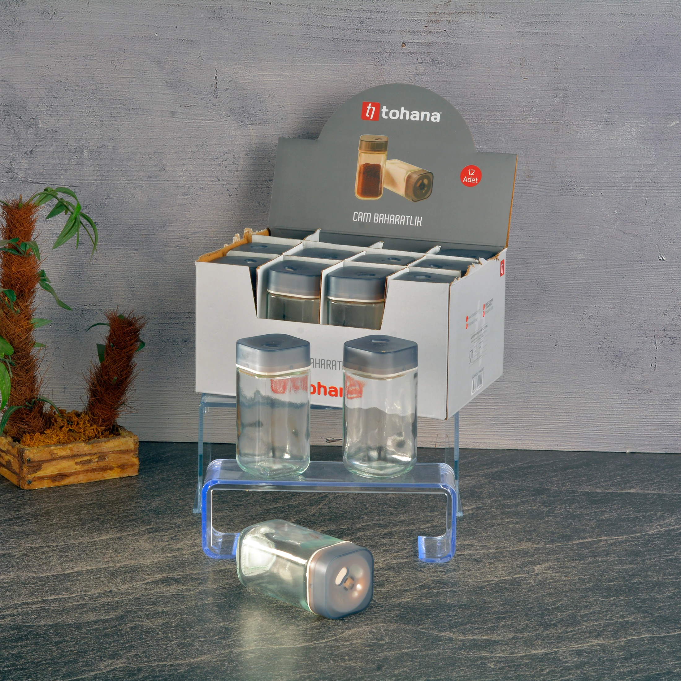 DÖNER KAPAKLI KARE CAM BAHARATLIK 120 ML