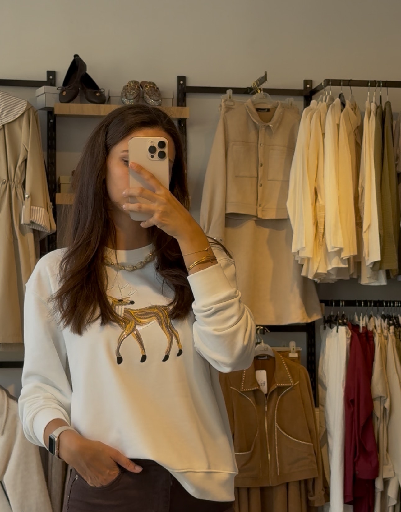 Desenli Beyaz Sweatshirt