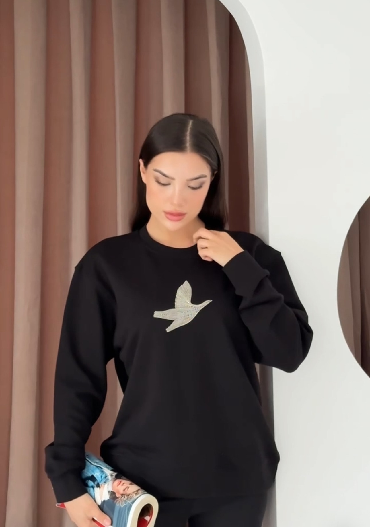 Desenli Siyah Sweatshirt