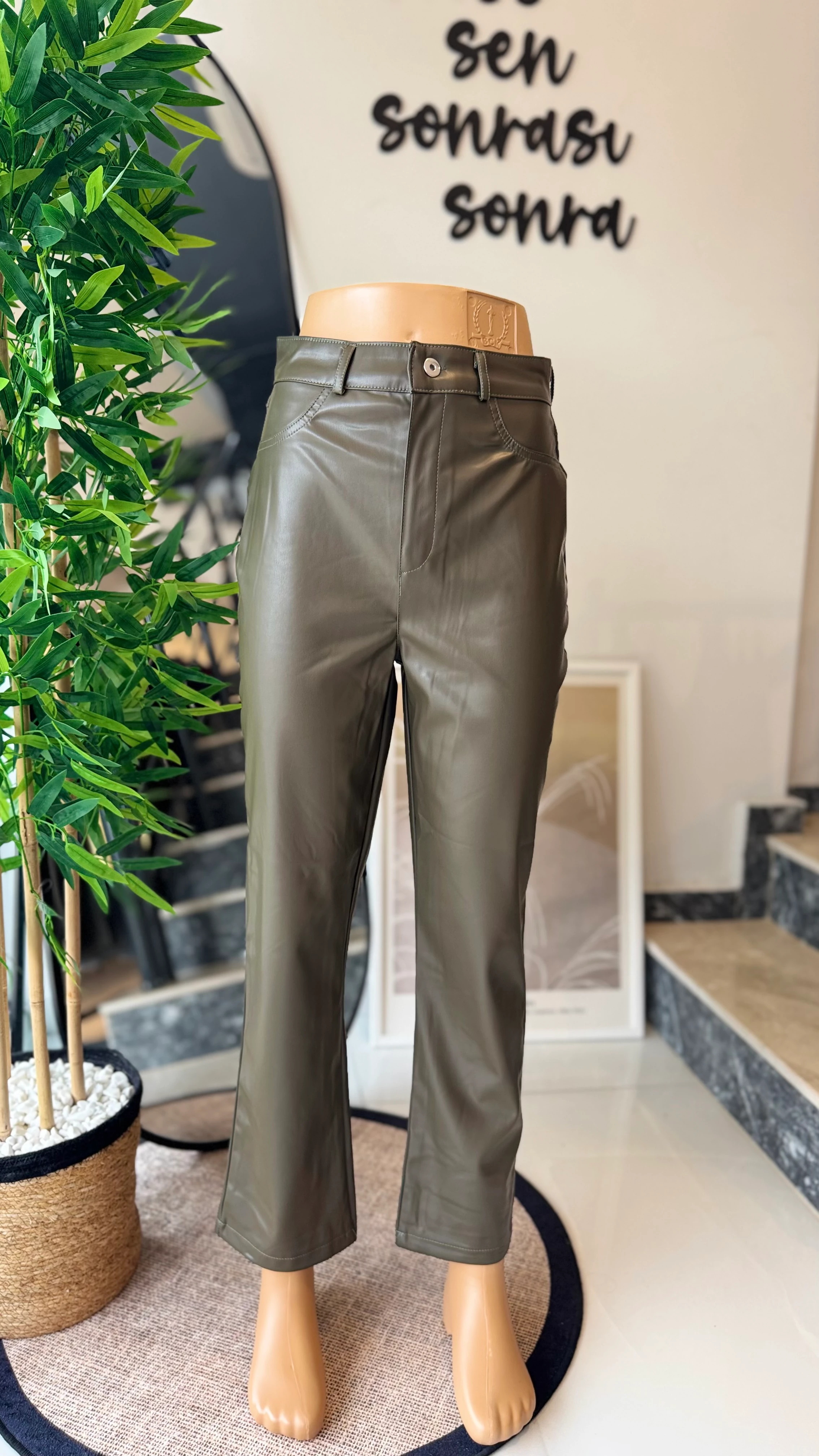 MNG Şardonlu Deri Pantolon - Haki