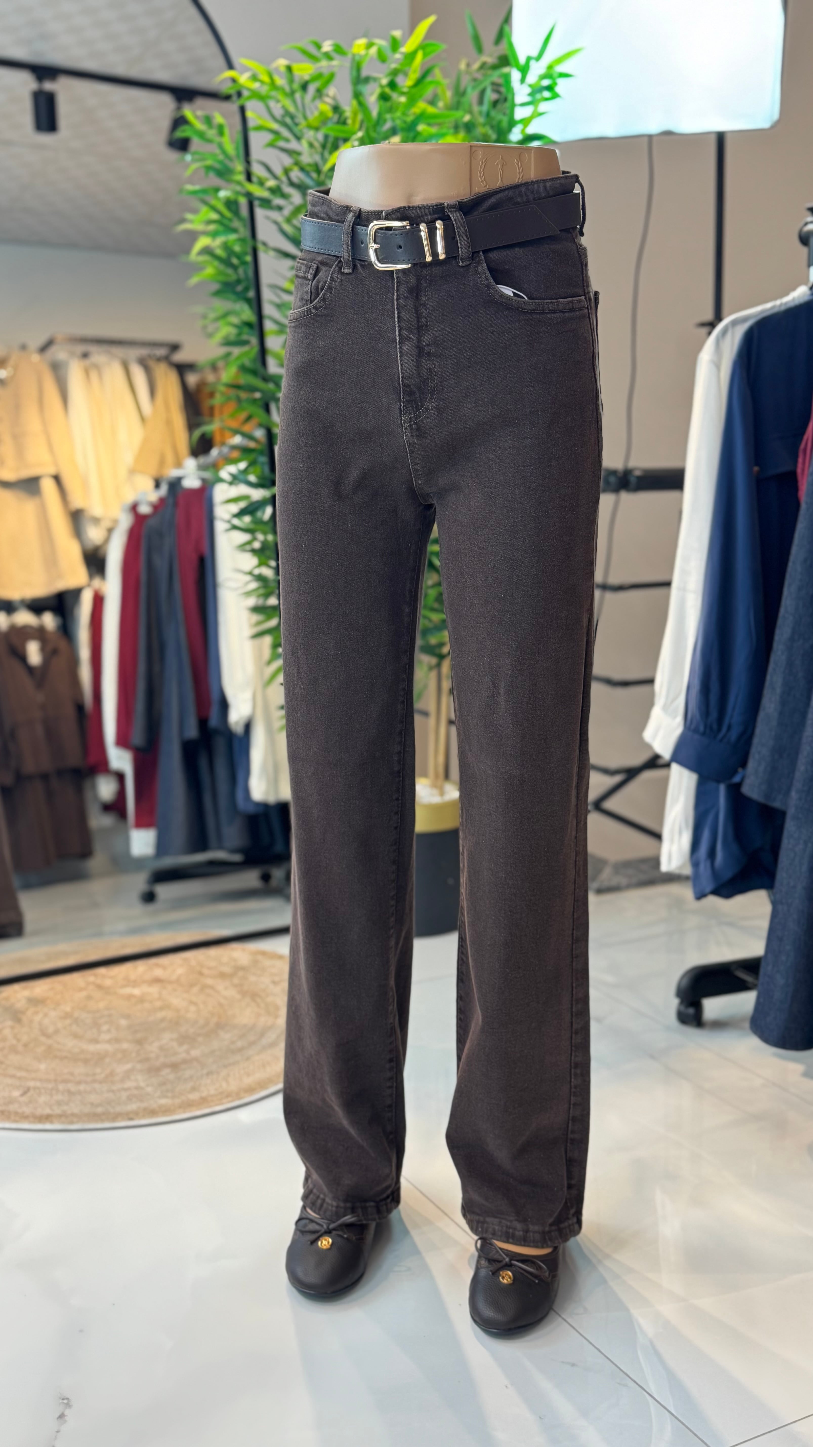 Kemerli kot pantolon