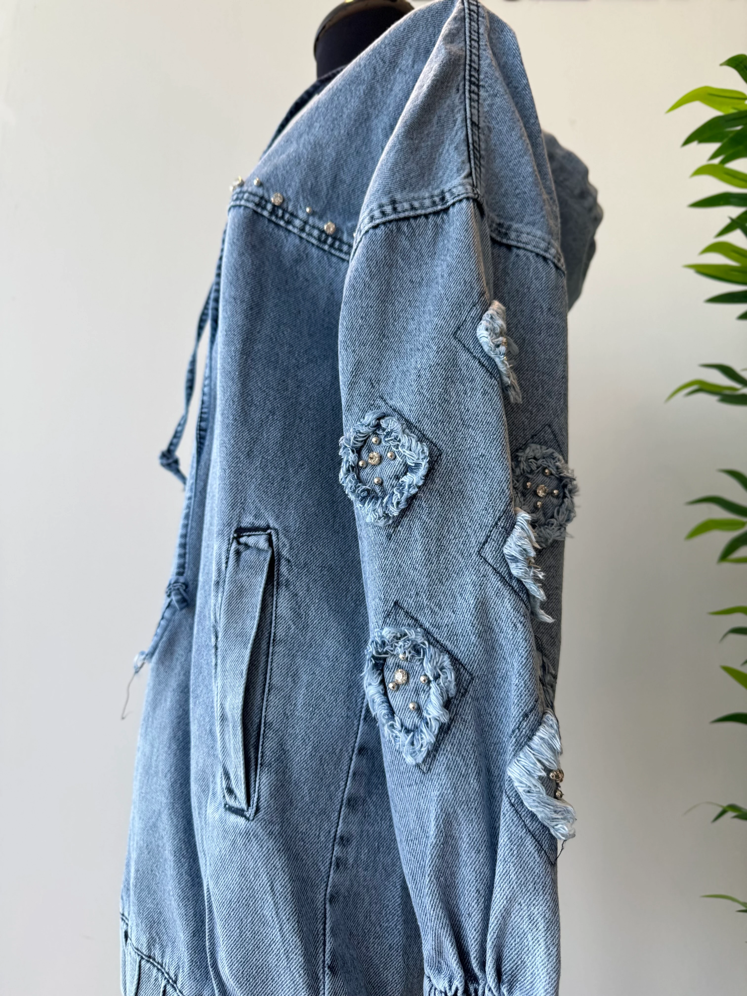 Kol Taşlı Kapüşonlu Denim Ceket