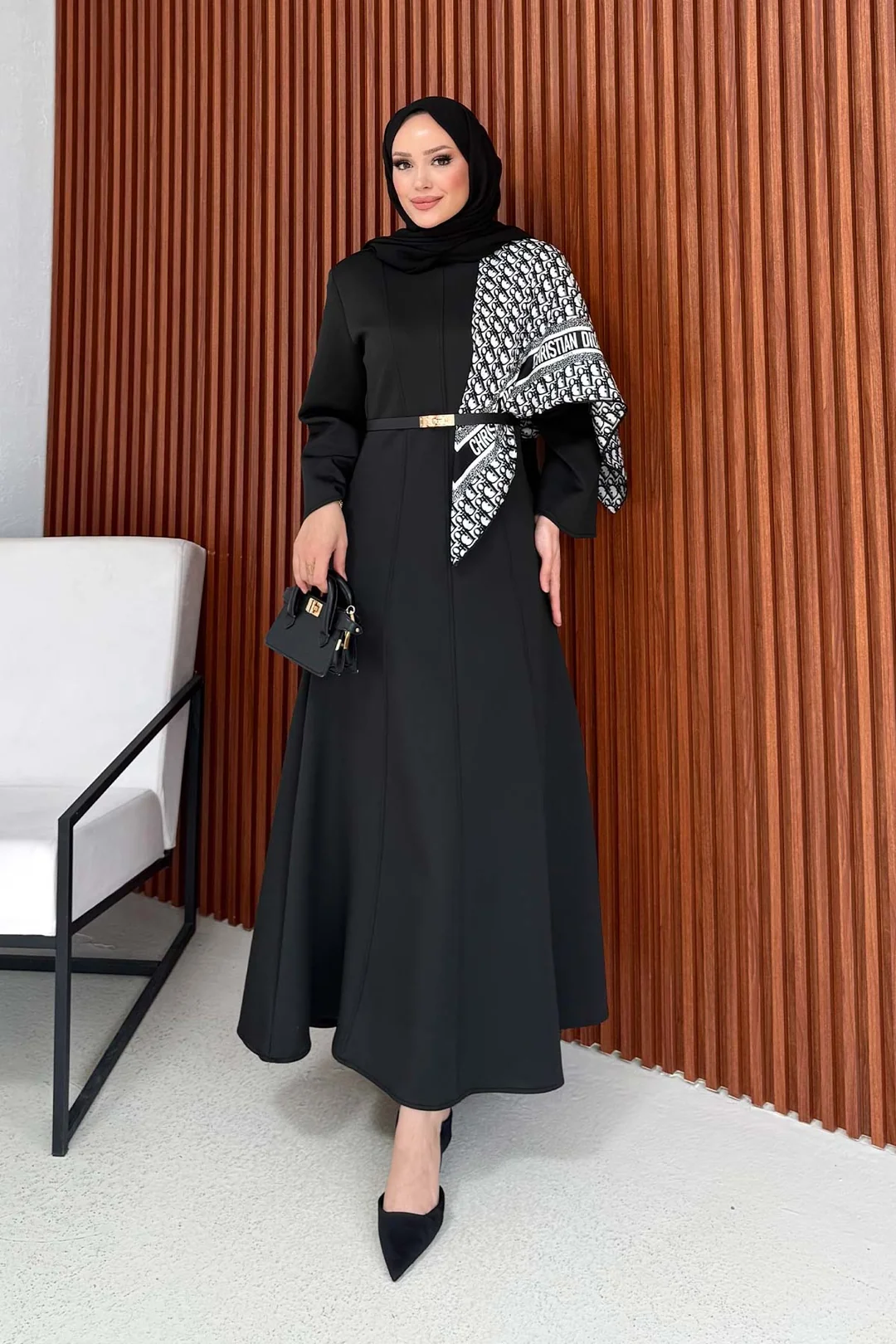 Melike Tatar Kemerli Scuba Elbise - Siyah