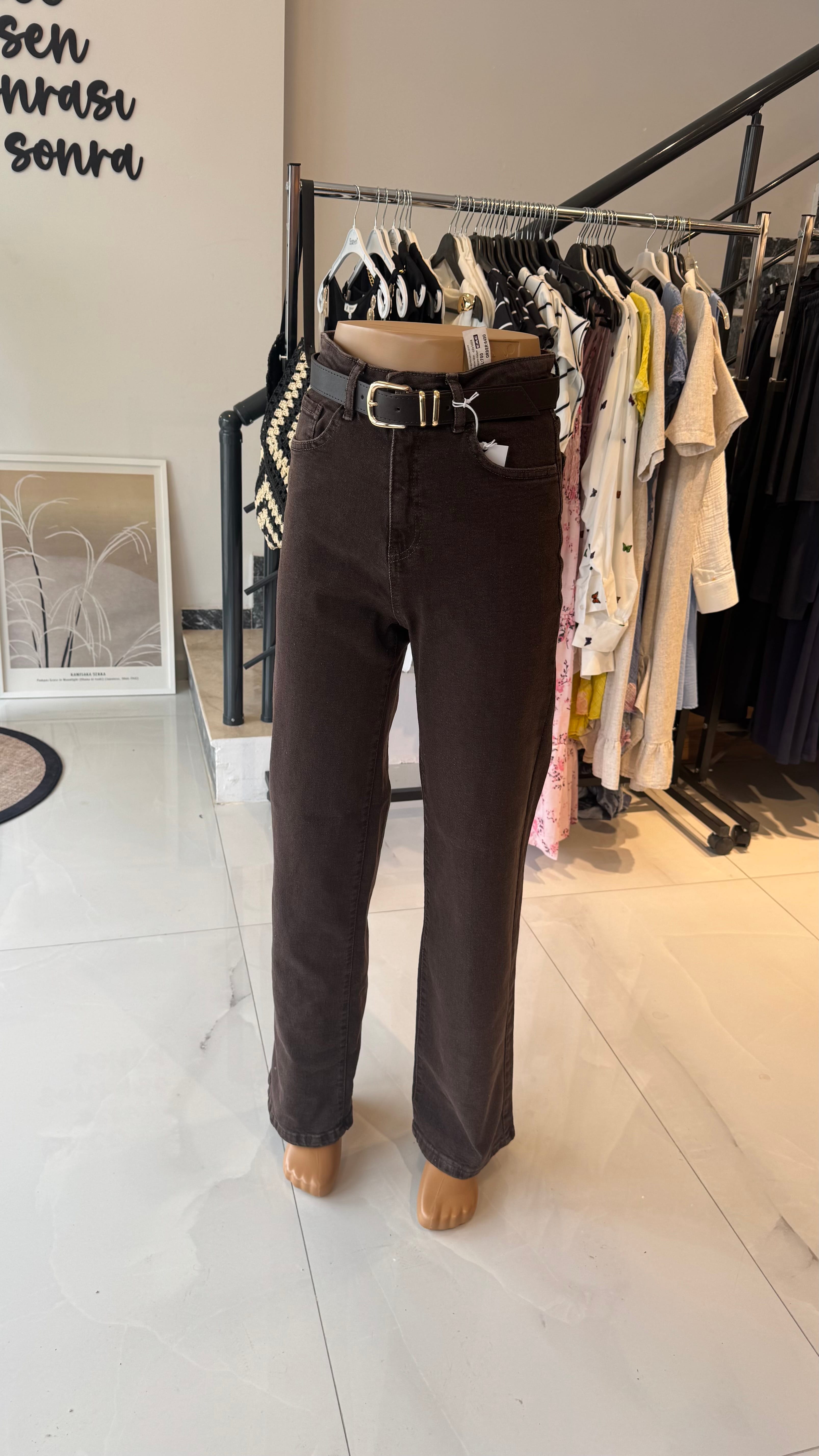 Kemerli kot pantolon