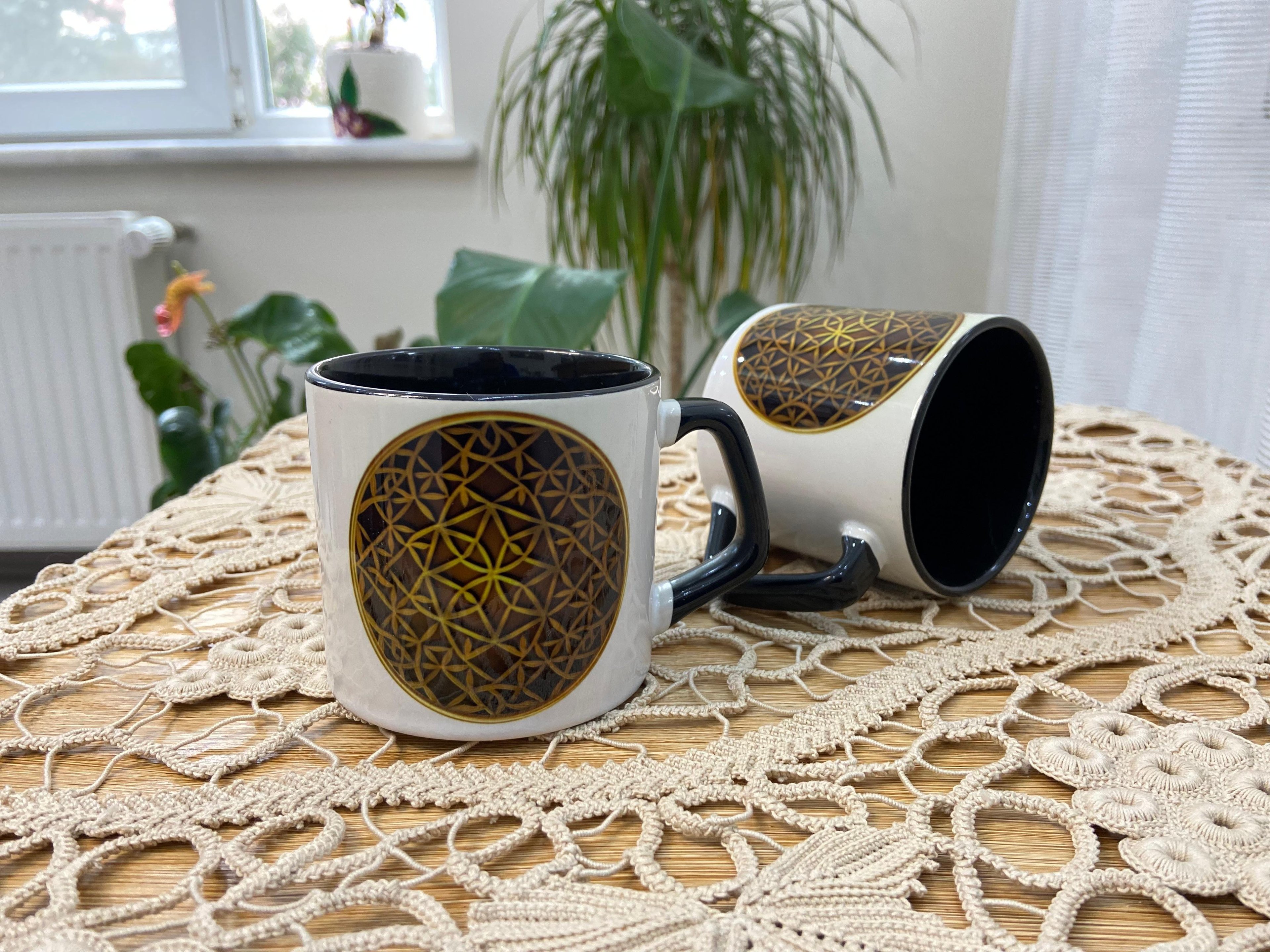 Kahve Kupası Yaşam Çiçeği image