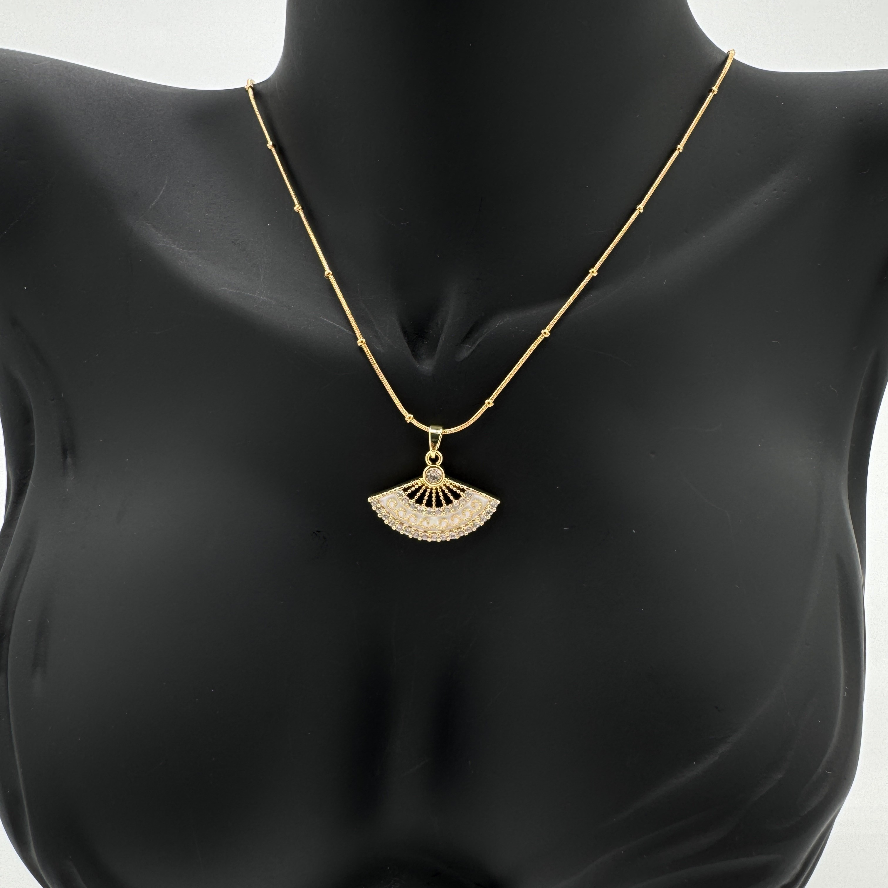 Çelik Yelpaze Beyaz Trend Model Gold Kolye - Gold