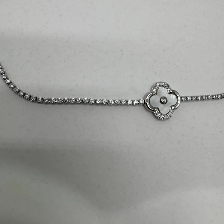 Özel Seri Silver Yonca Detay Su Yolu - Silver