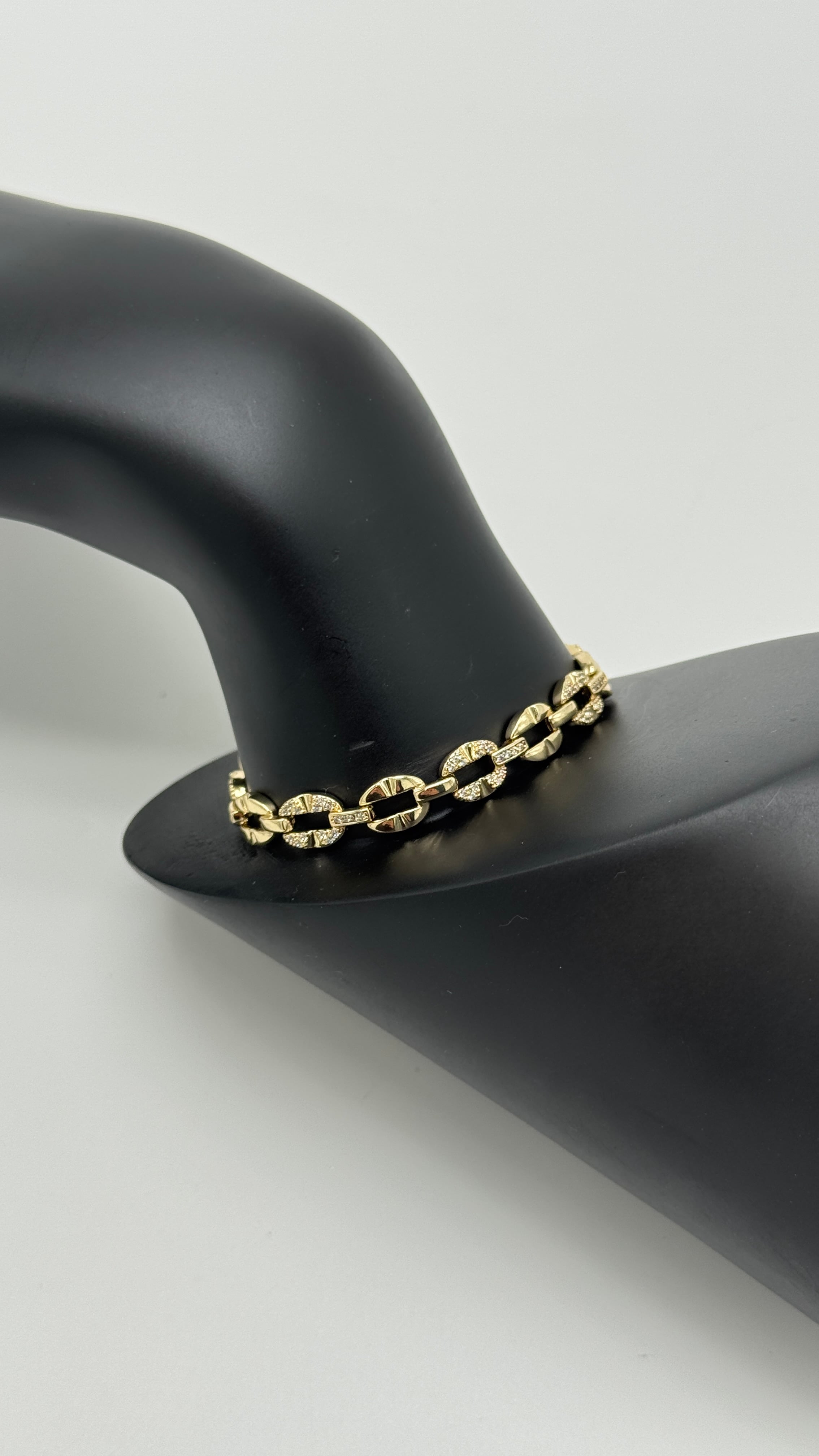 Özel Seri 14K Altın Kaplama Lustre Yuvarlak Motifli Taş Detay Bileklik - Gold