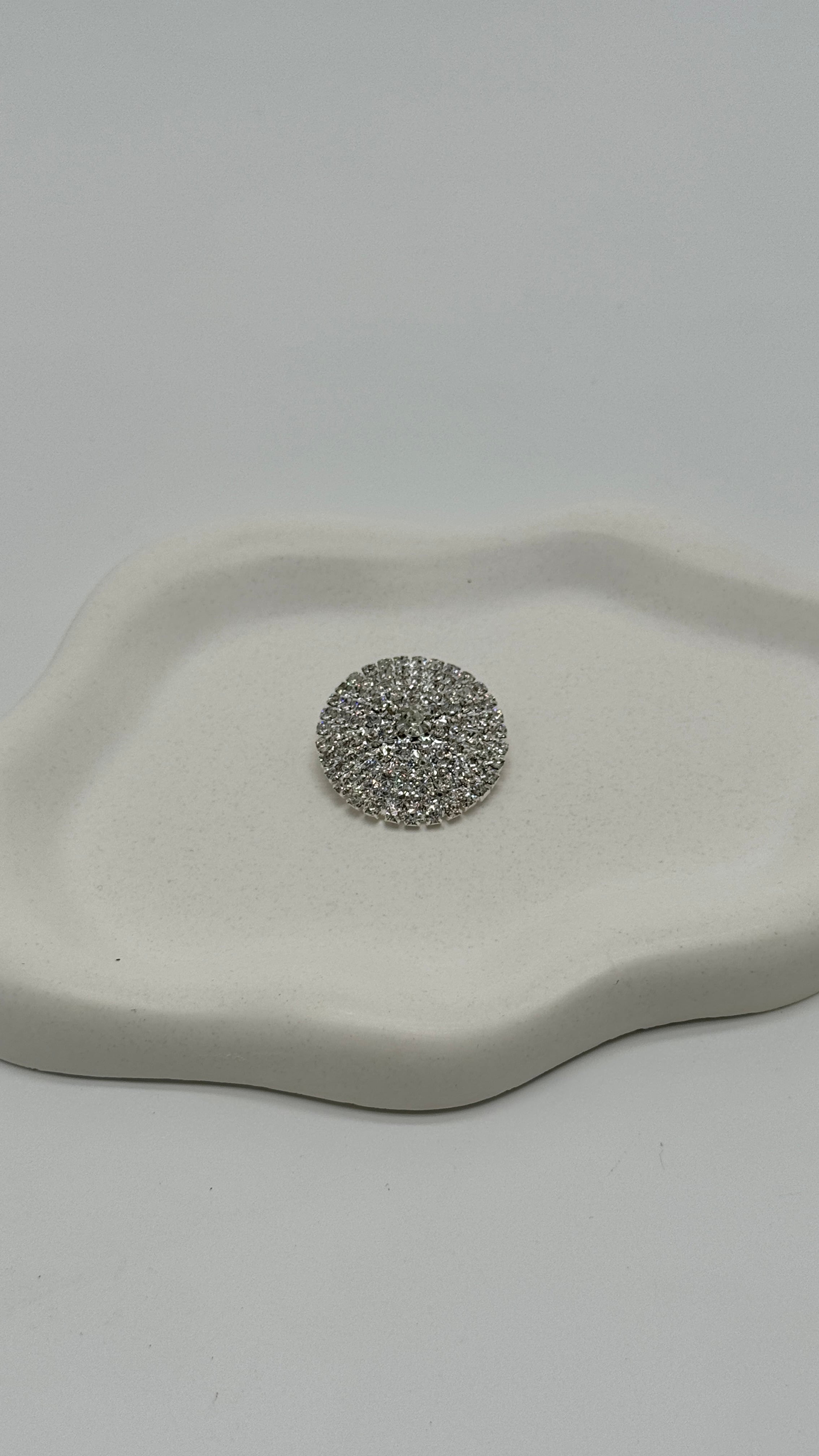 Silver Yuvarlak Zirkon Taşlı Broş