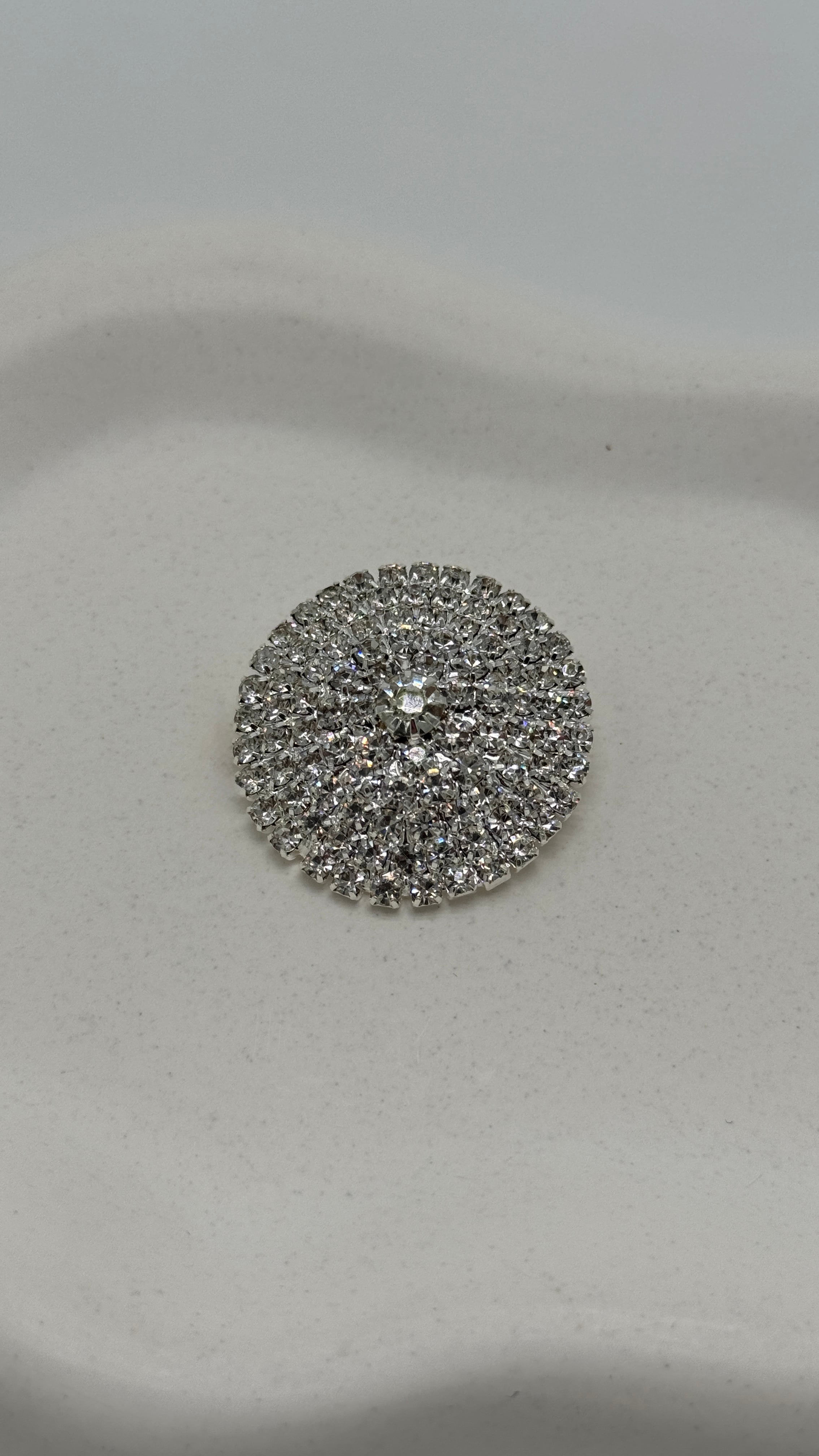 Silver Yuvarlak Zirkon Taşlı Broş