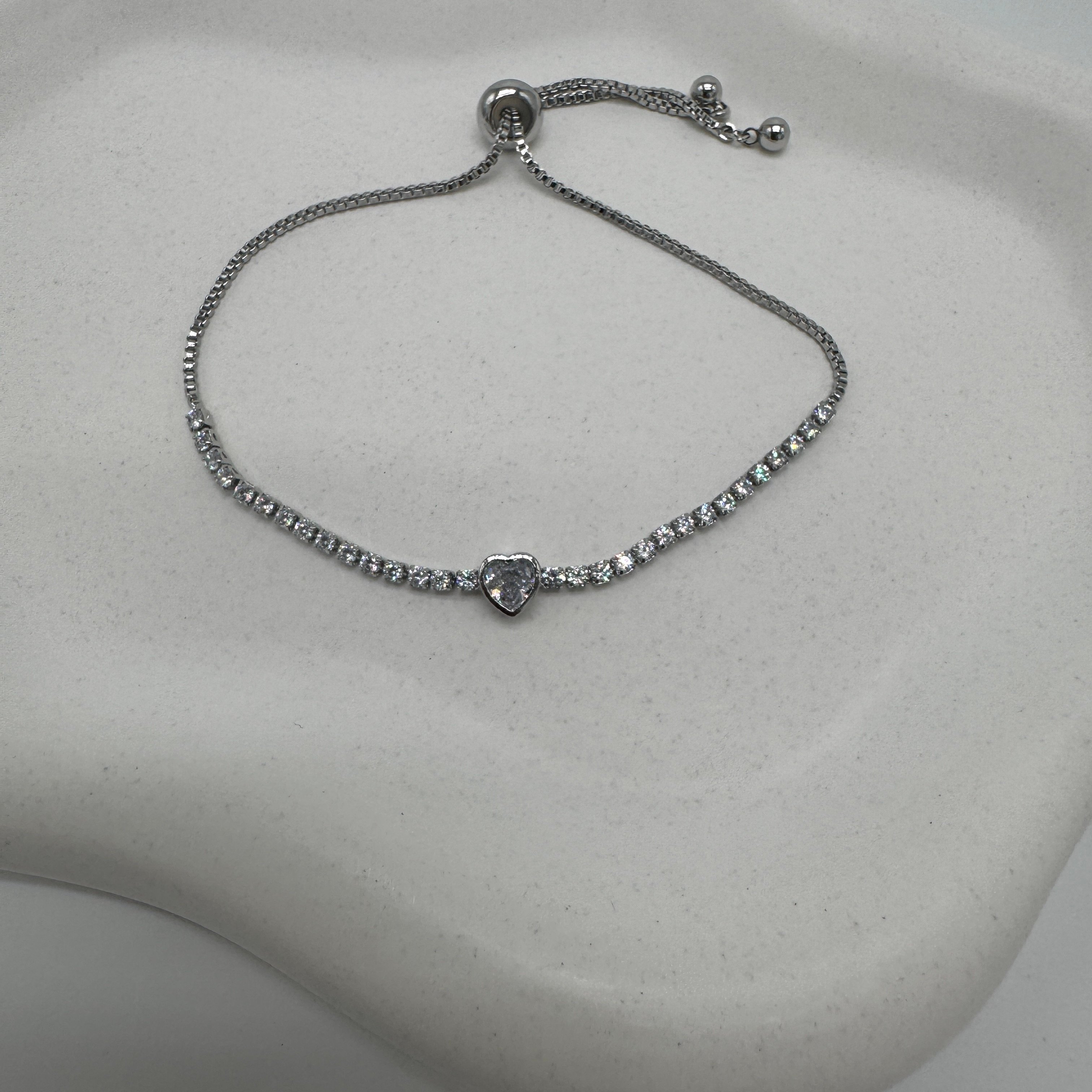 Özel Seri Silver Kalp Detay Su Yolu Bileklik - Silver