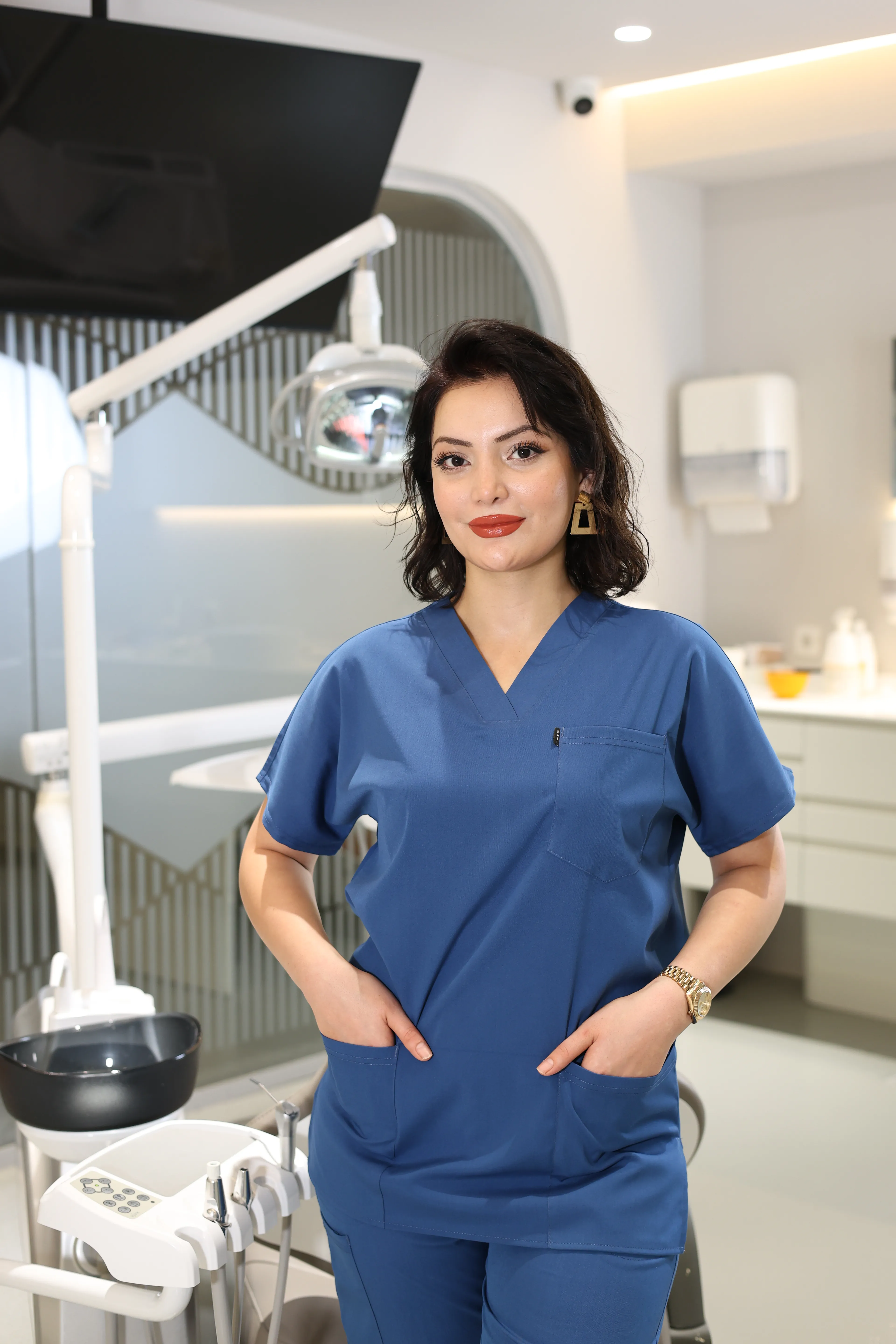 İndigo Mavi Scrubs Tek Üst – V Yaka Antibakteriyel Medikal Doktor ve Hemşire Forması