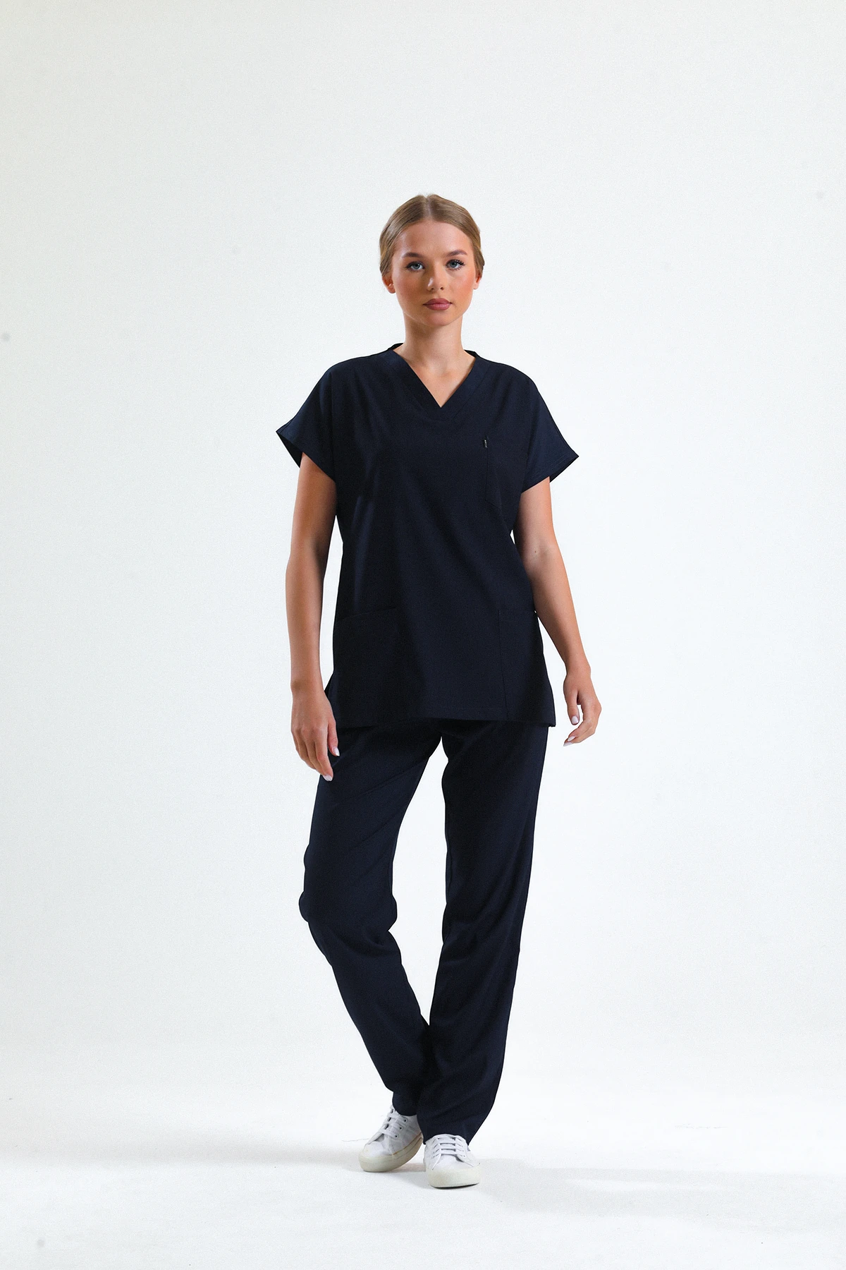 Lacivert Scrubs Tek Üst – V Yaka Antibakteriyel Medikal Doktor ve Hemşire Forması