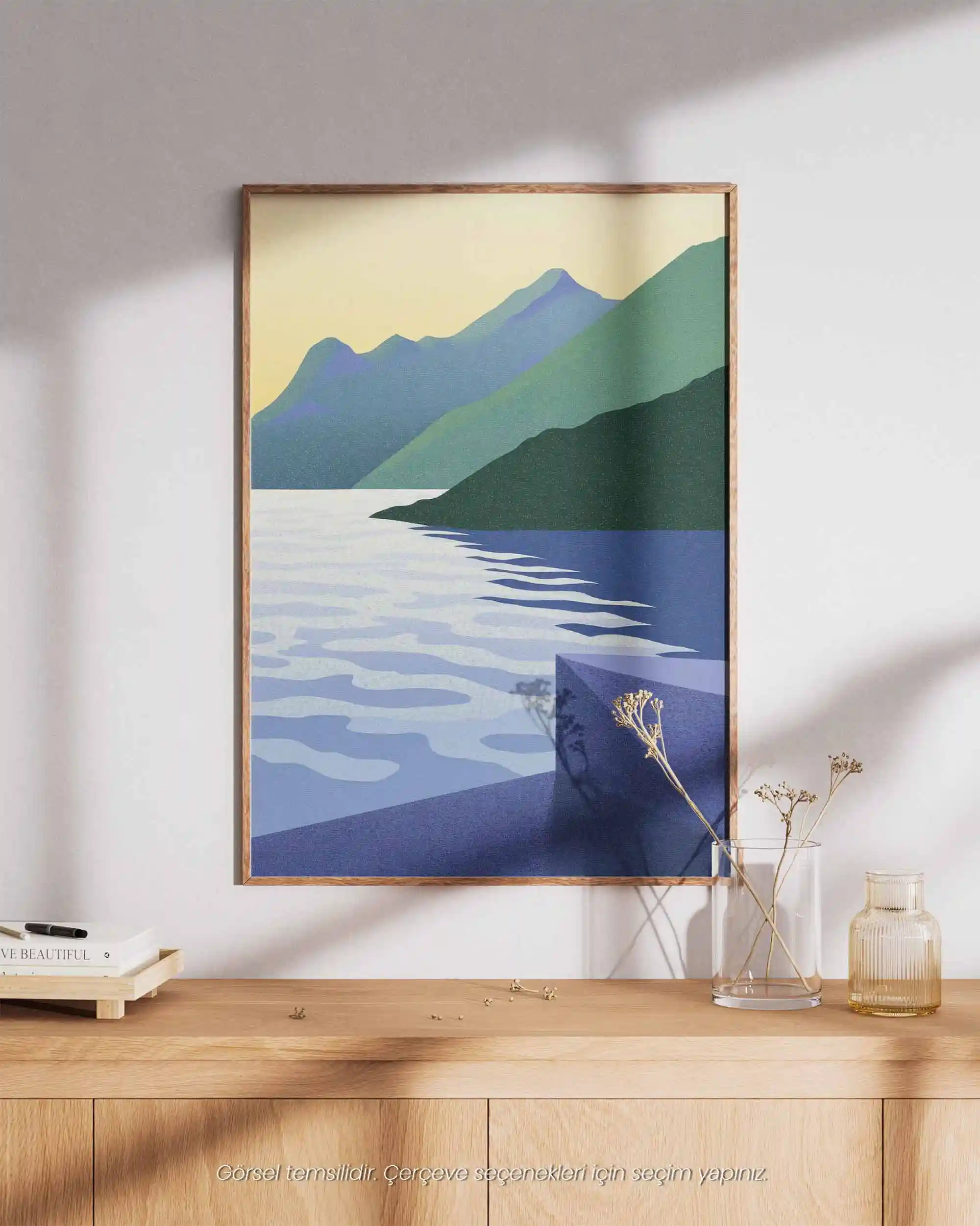 Sakin Kıyı - Modernist Deniz ve Dağ Doğa Manzara Poster