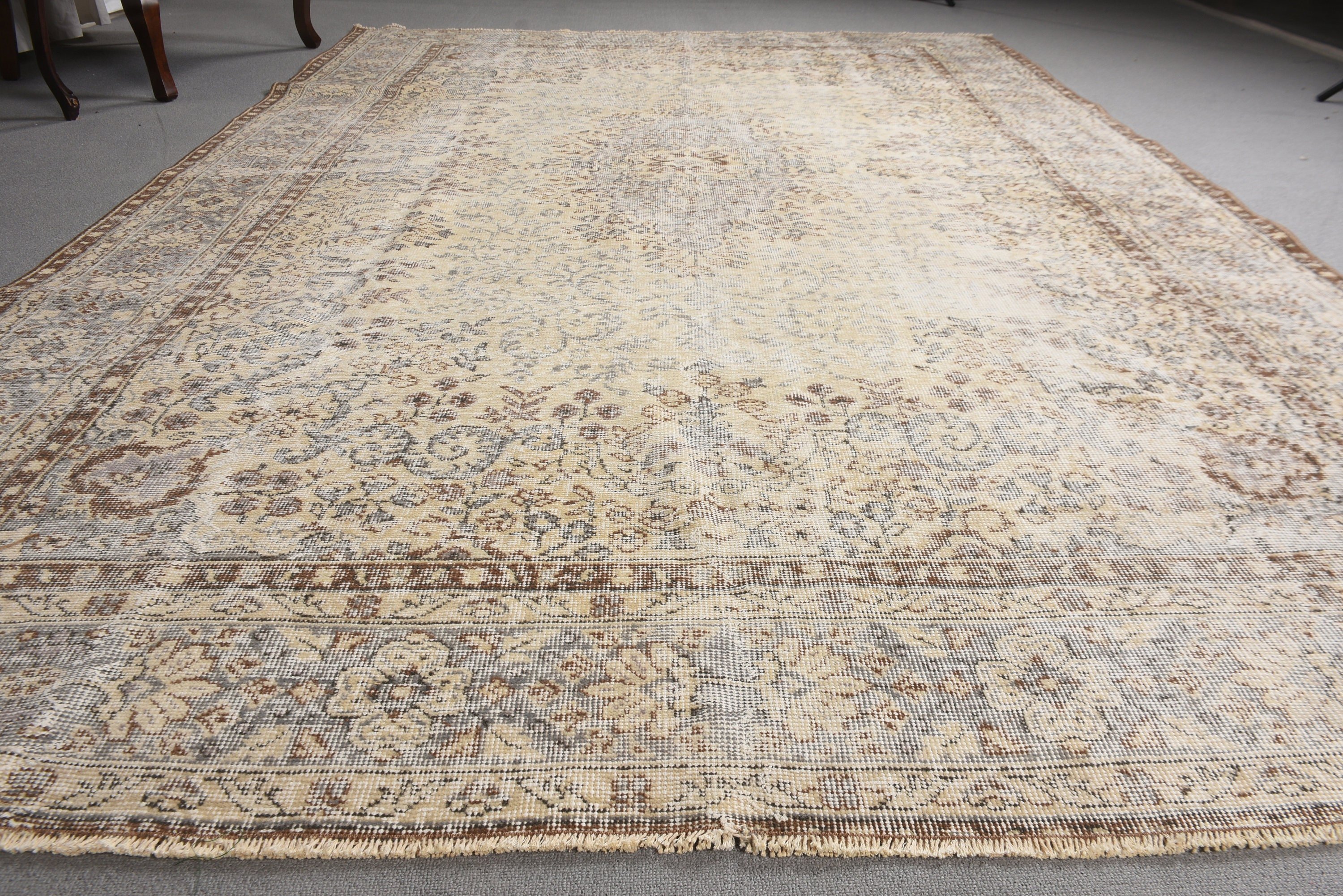 Traditional Rug, Antique Rug, Dining Room Rug, Beige Antique Rug, 7x10.1 ft Oversize Rug, Turkish Rug, Vintage Rugs, Boho Rugs, Salon Rug