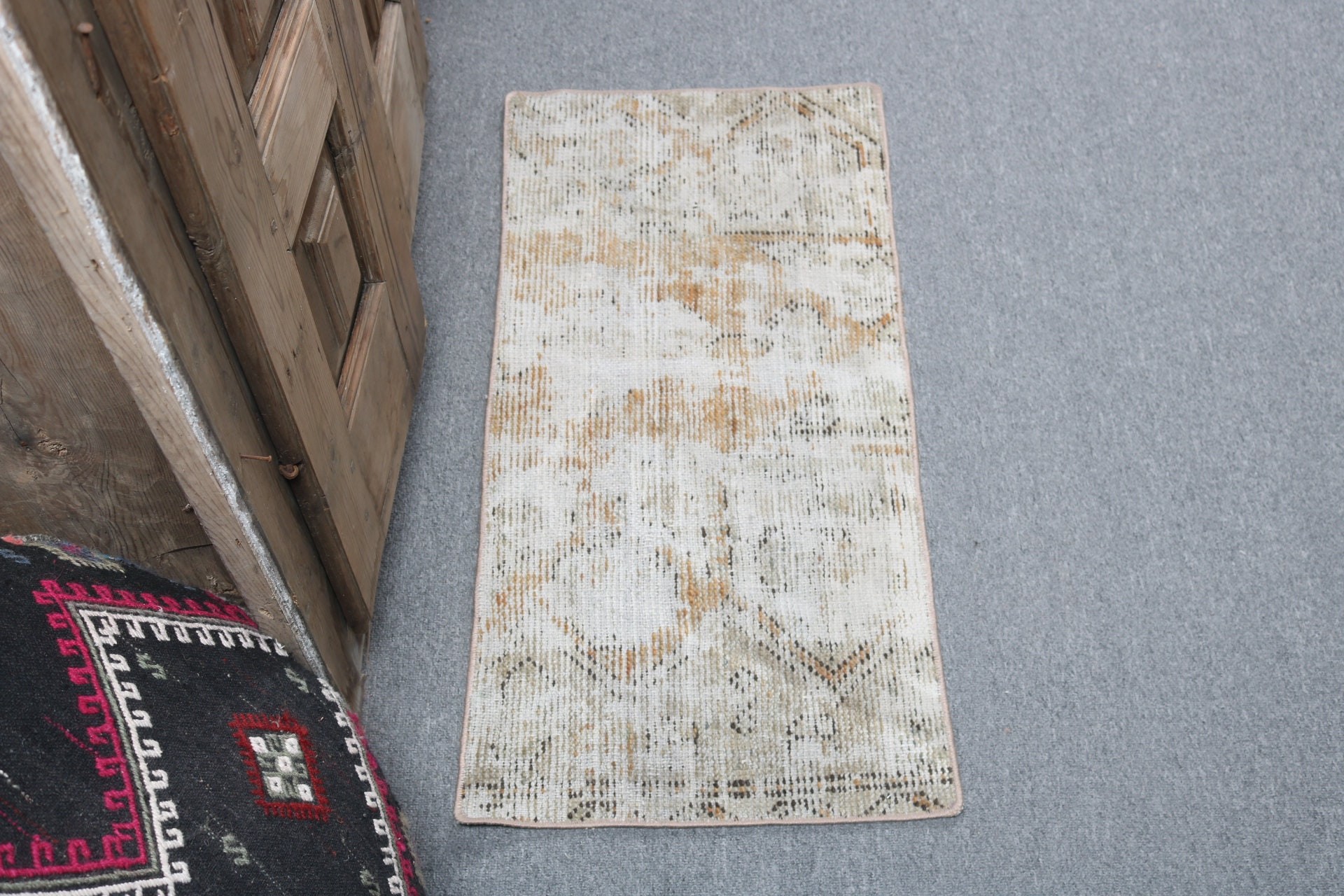 Bathroom Rugs, Vintage Rugs, Small Area Rug, Home Decor Rugs, Turkish Rugs, 1.4x3 ft Small Rug, Luxury Rug, Beige Floor Rug, Anatolian Rugs