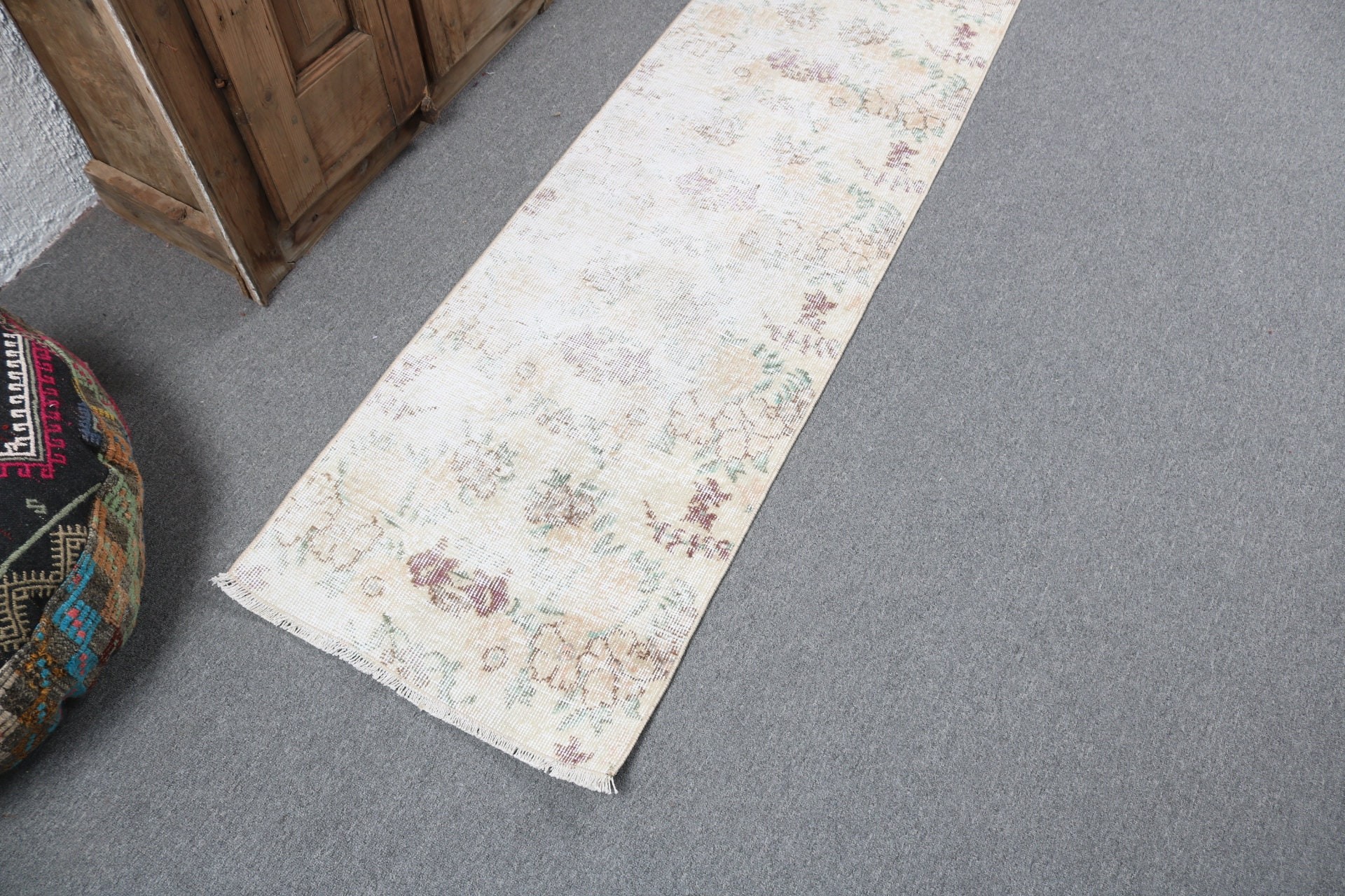 Vintage Halı, Merdiven Halısı, Mutfak Halısı, Mutfak Halıları, Egzotik Halı, Oushak Halıları, 1.8x6.2 ft Runner Halıları, Bej Fas Halısı, Türk Halıları