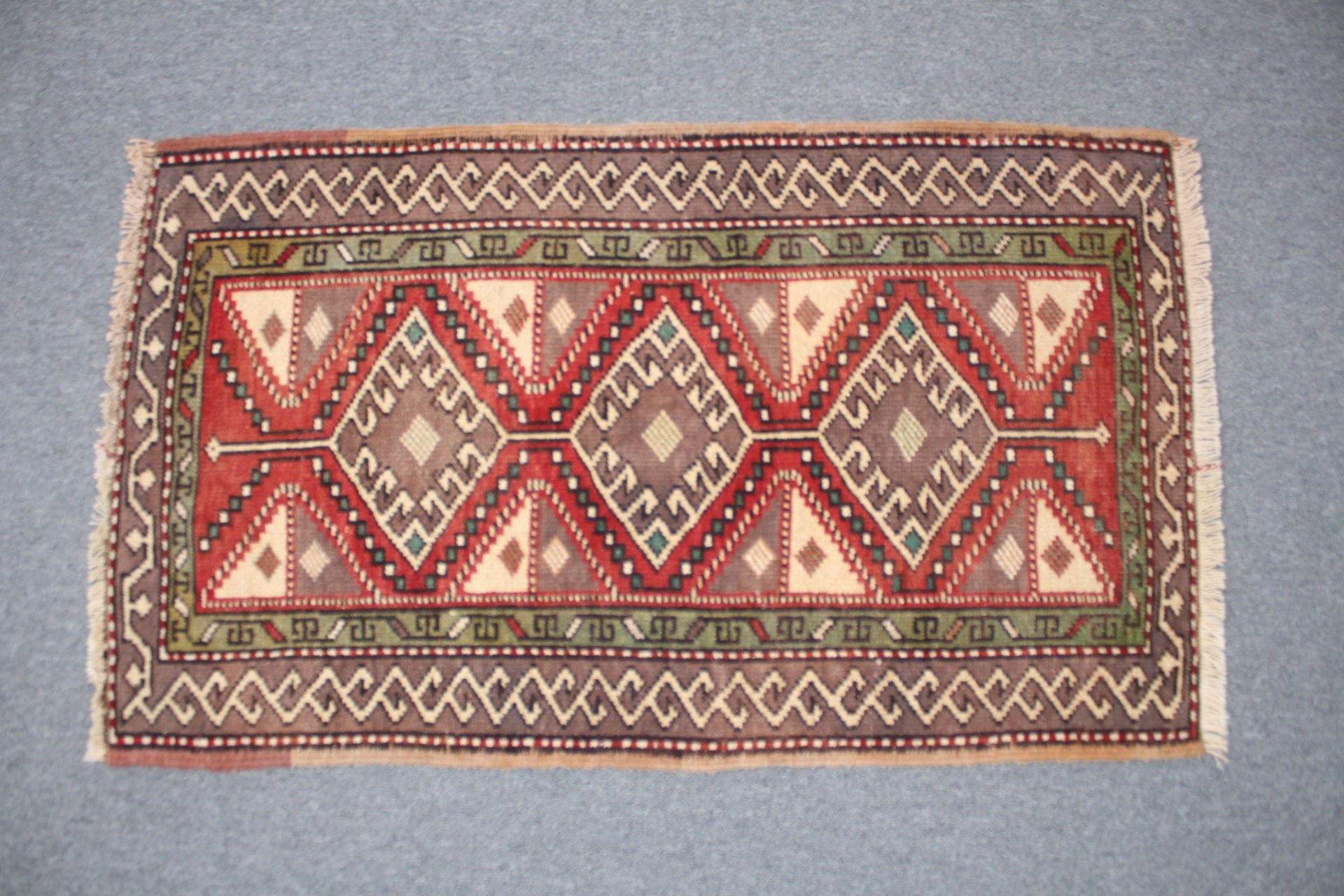 Kırmızı Yün Halı, Giriş Halısı, Oryantal Halı, 1,9x3,1 ft Küçük Halılar, Mutfak Halıları, Vintage Halı, Türk Halısı, Anadolu Halıları, Araba Paspas Halıları