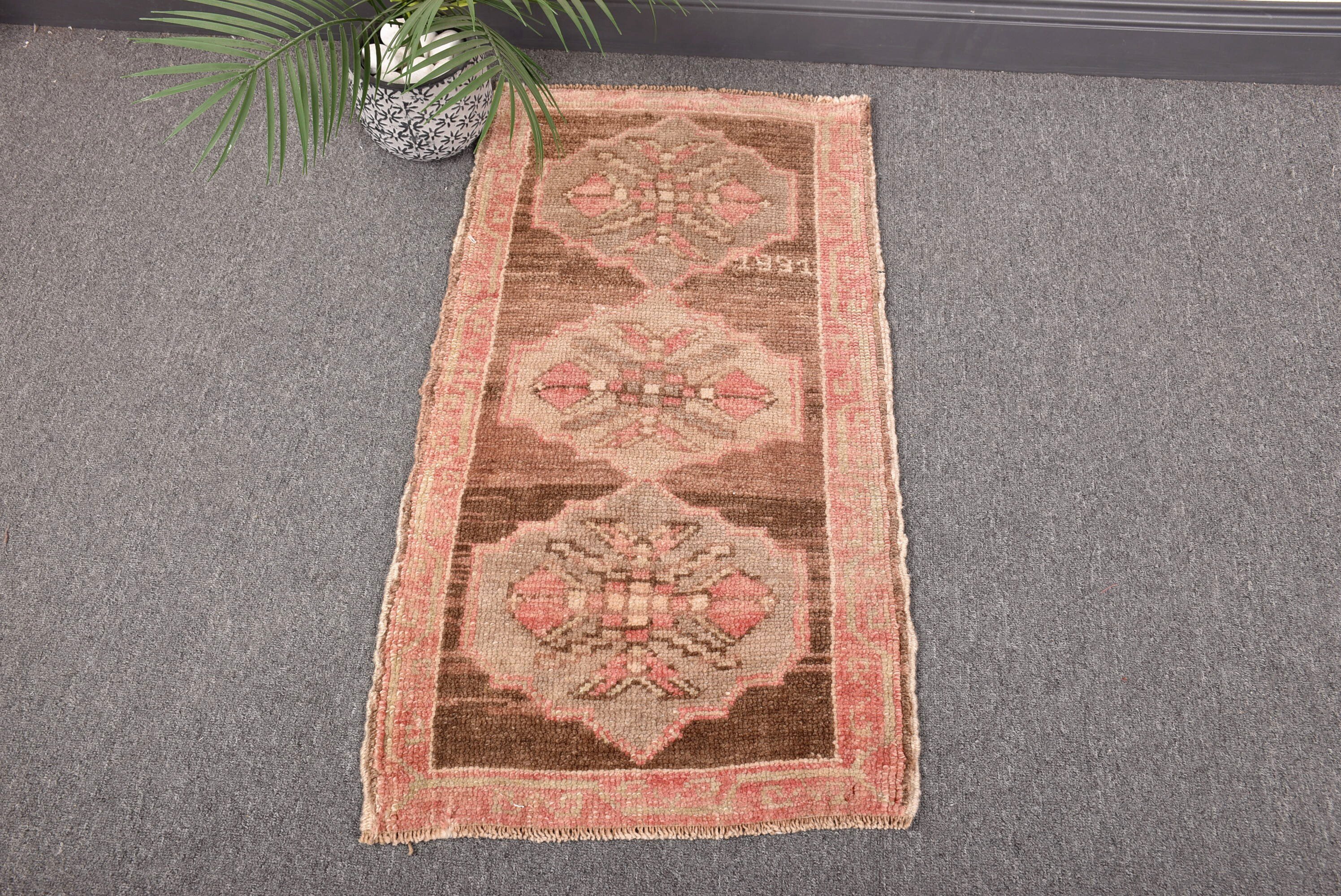 1.6x3 ft Small Rug, Car Mat Rug, Turkish Rugs, Ethnic Rugs, Wall Hanging Rugs, Oushak Rugs, Vintage Rugs, Brown Neutral Rug