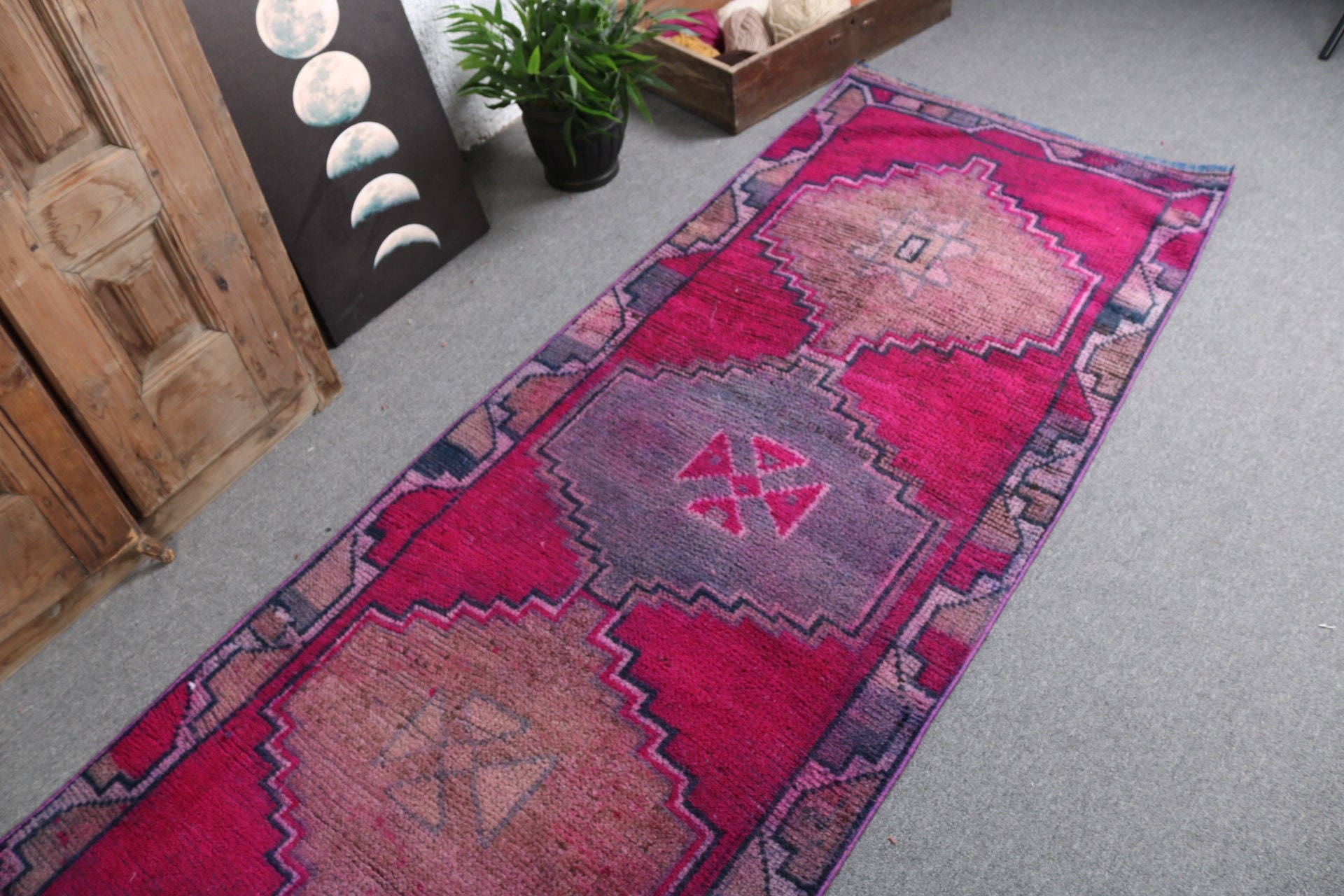 Yer Halıları, Vintage Halı, 2.9x9.9 ft Runner Halı, Vintage Runner Halıları, Pembe Nötr Halı, Oushak Halı, Merdiven Halıları, Türk Halısı, Türkiye Halıları