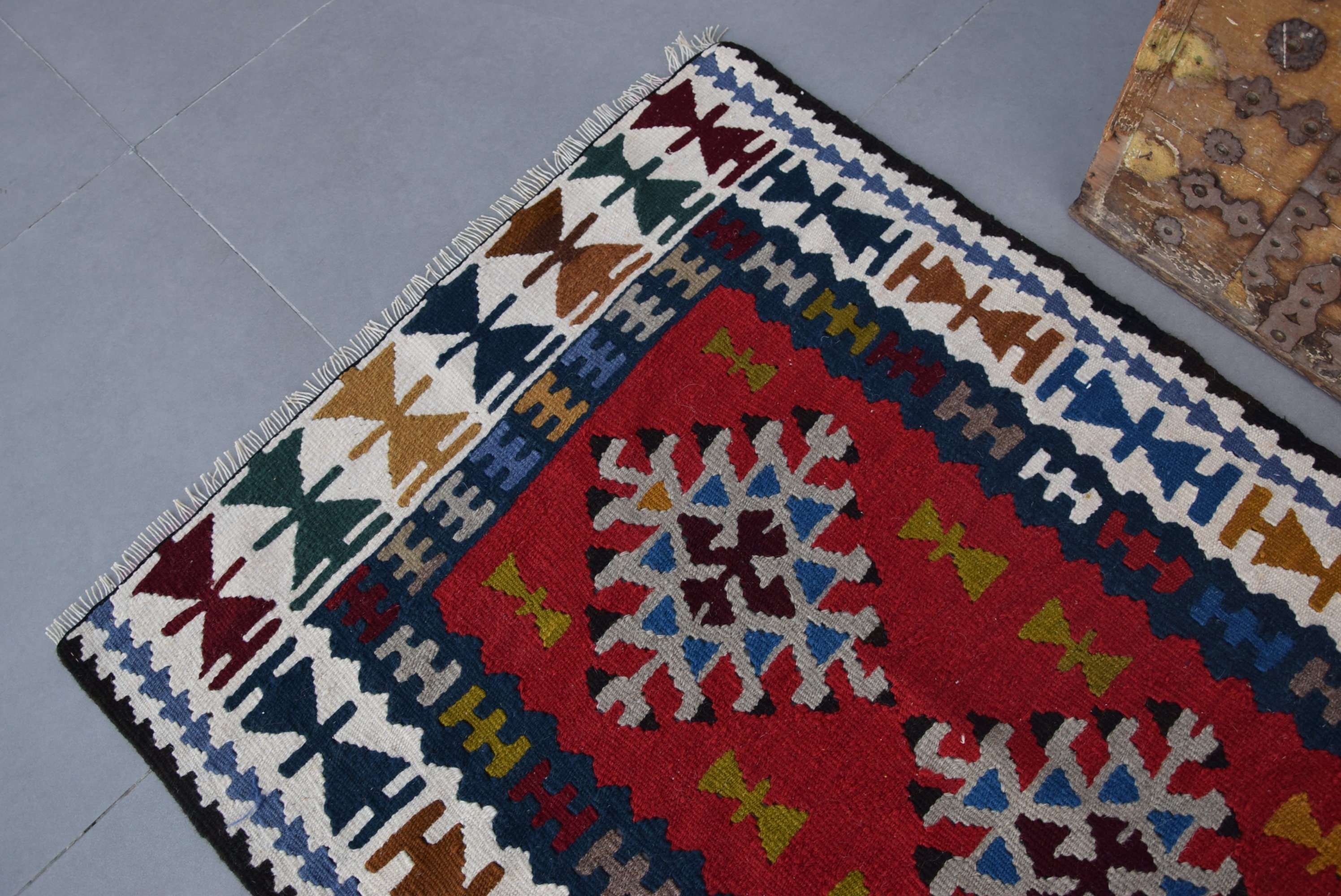 Türk Halısı, Çocuk Halısı, Kilim, 2.9x5.2 ft Accent Halı, Mutfak Halısı, Yer Halısı, Organik Halılar, Vintage Halı, Kırmızı Yatak Odası Halısı