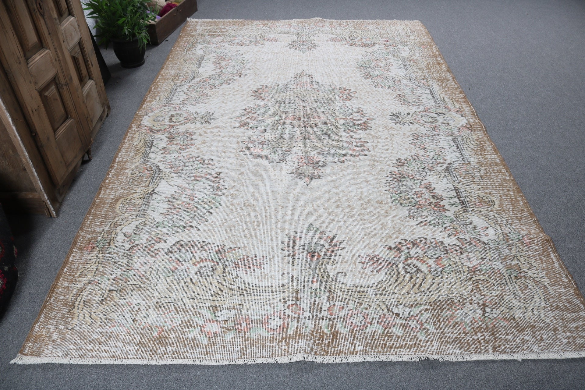 Salon Rug, Turkish Rugs, Large Oushak Rug, Beige Floor Rugs, Home Decor Rugs, Vintage Rugs, 6x9.3 ft Large Rugs, Modern Rug