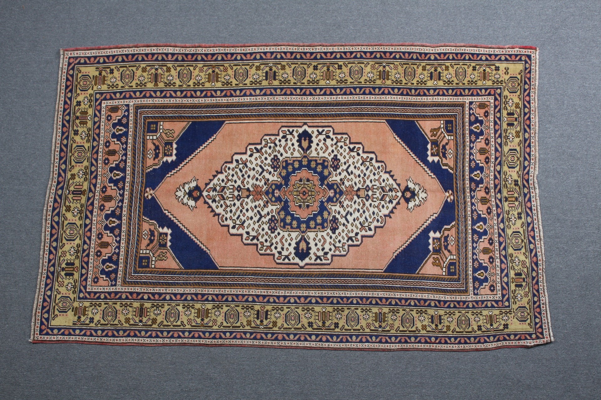 Yatak Odası Halısı, 4.1x6.5 ft Alan Halısı, Pembe Yün Halı, Vintage Halılar, Çocuk Odası Halıları, Türk Halısı, İç Mekan Halıları, Yer Halısı, Yemek Odası Halısı