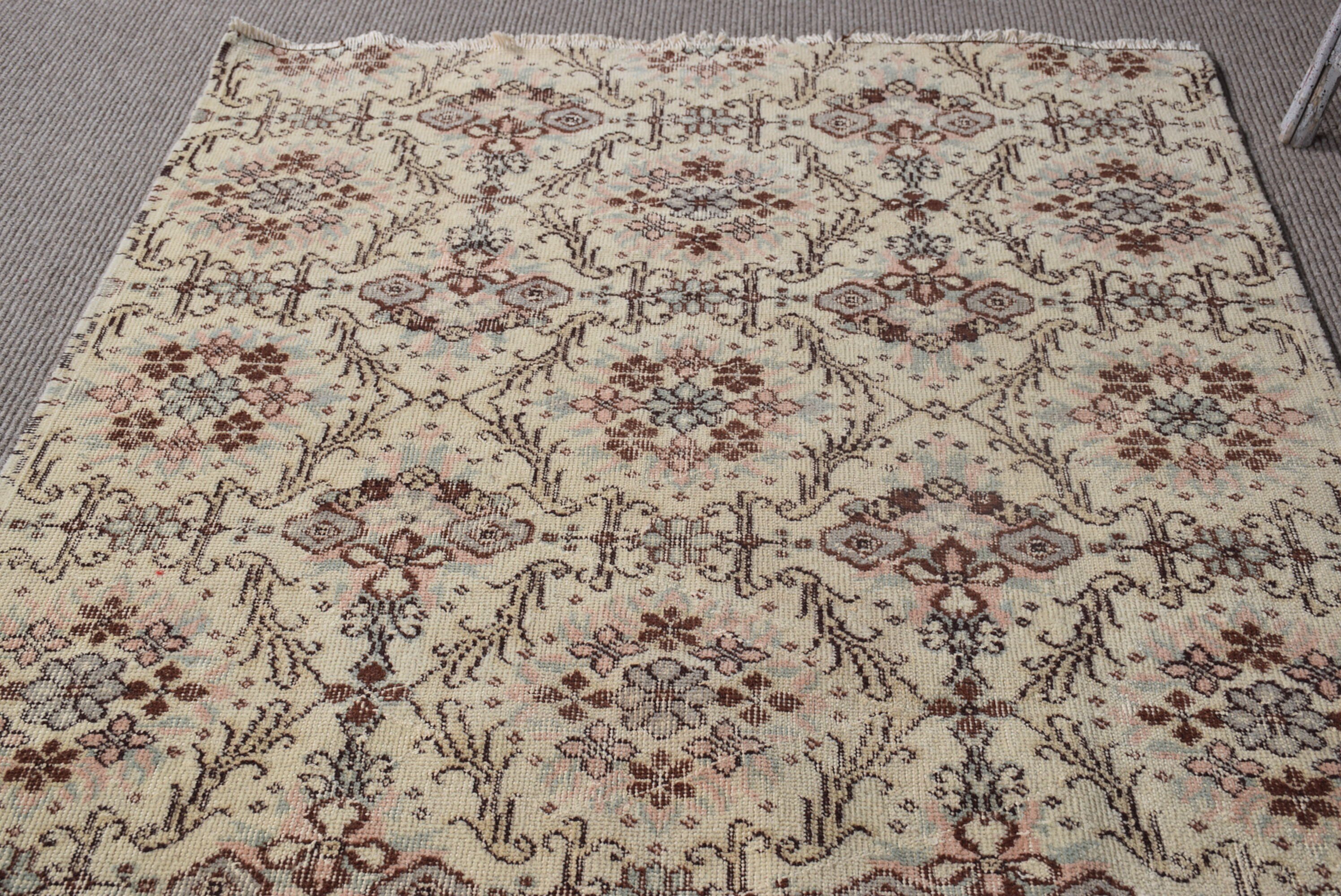 Bej Yün Halı, Vintage Halılar, Yatak Odası Halıları, Yatak Odası Halısı, 4x7.1 ft Alan Halısı, Mutfak Halıları, Türk Halısı, Antika Halı