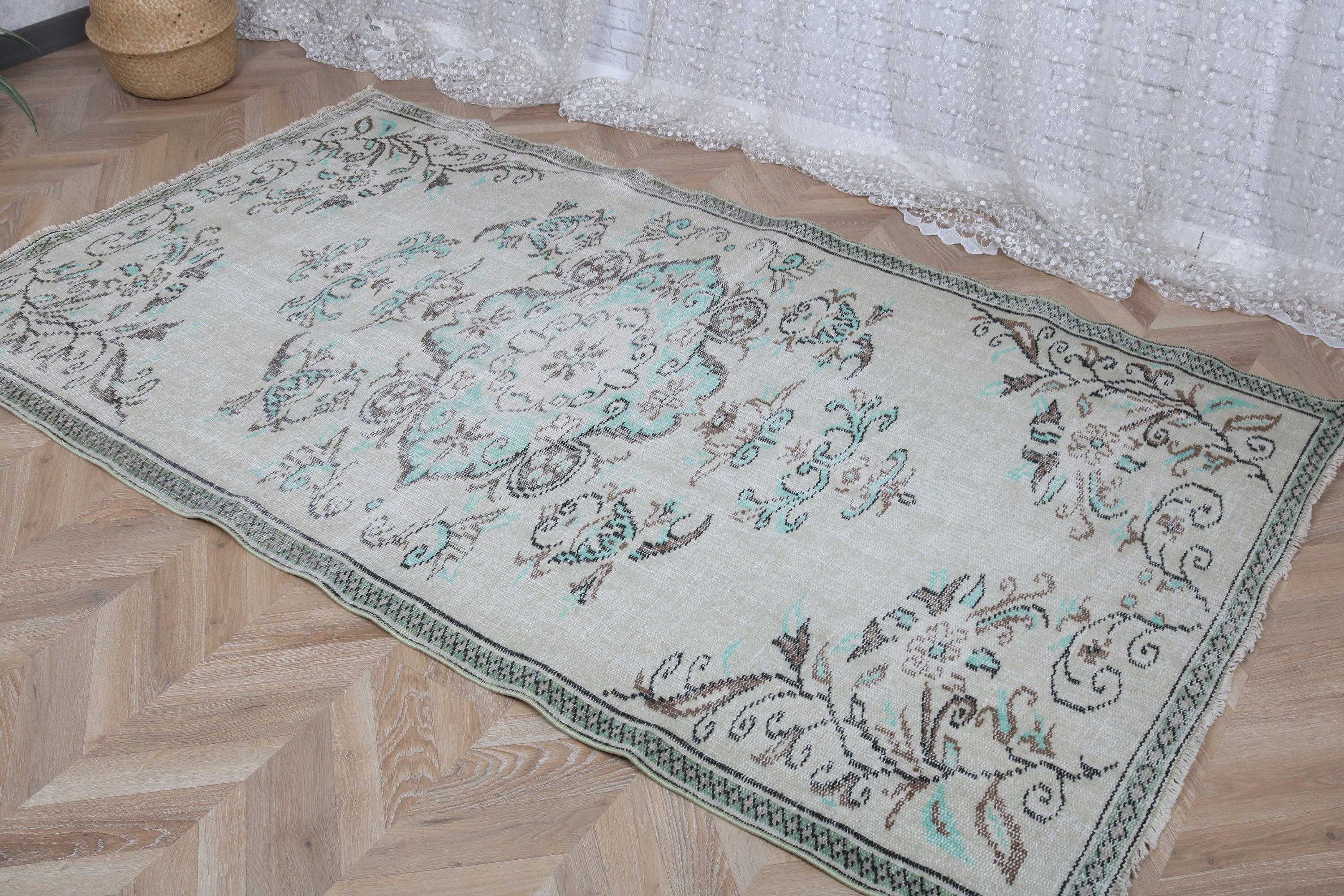 Düz Dokuma Halı, Mutfak Halıları, Çocuk Halıları, Vintage Halı, 4,2x7,4 ft Alan Halısı, Oushak Bölgesi Halıları, Türk Halıları, Yeşil Nötr Halı