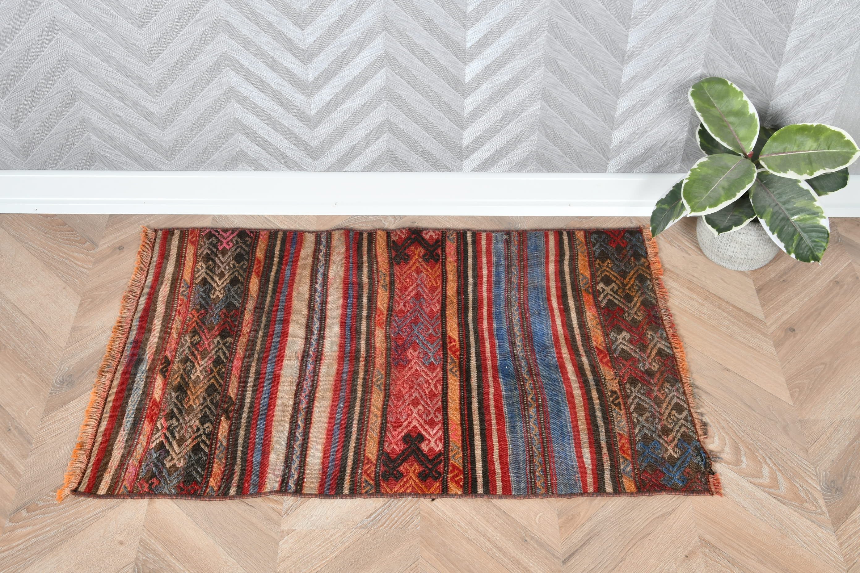 Moroccan Rugs, Vintage Rugs, Kilim, Brown Home Decor Rug, 1.8x2.9 ft Small Rugs, Car Mat Rug, Home Decor Rug, Turkish Rug, Door Mat Rug