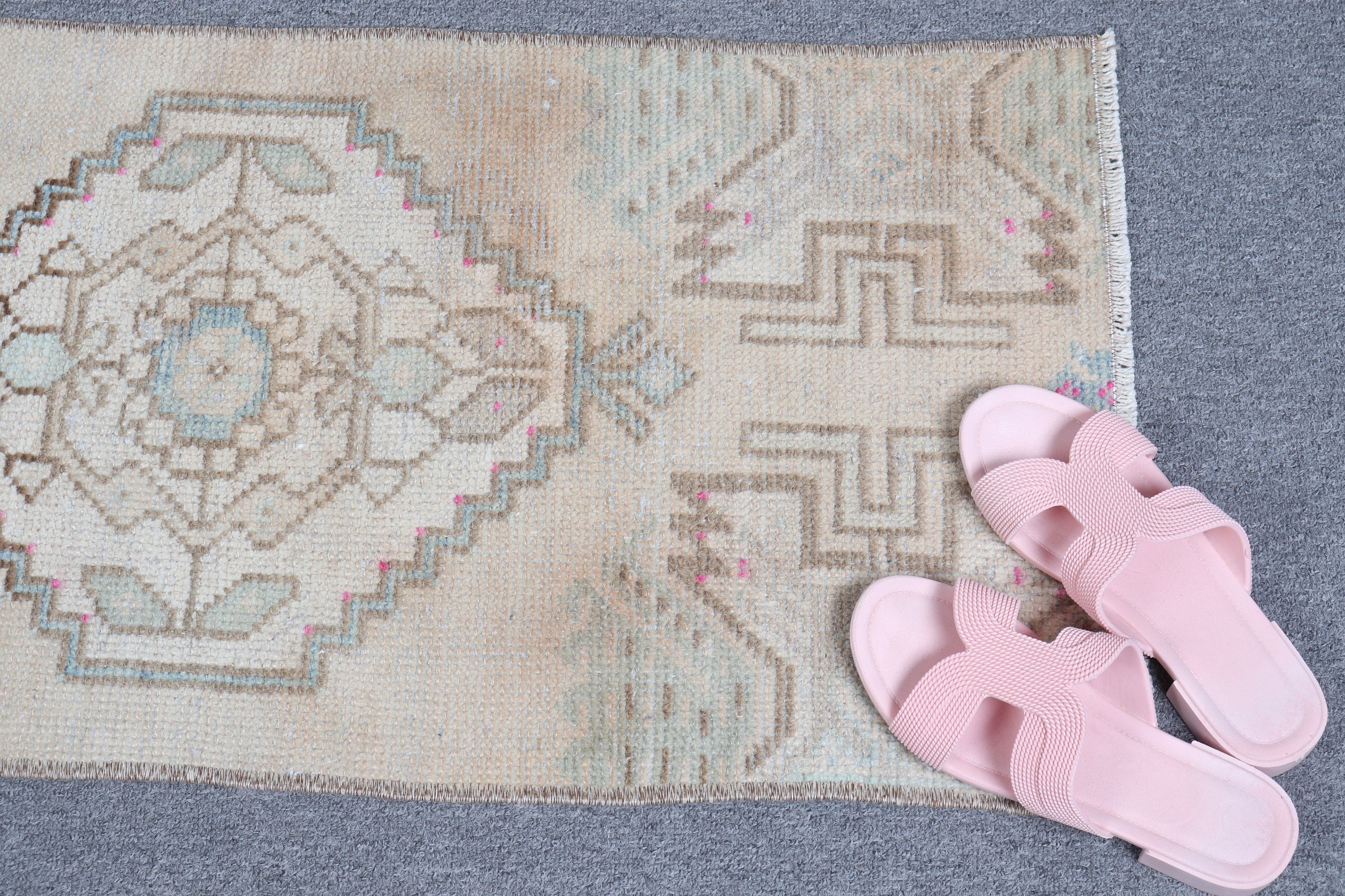 Vintage Rug, Rugs for Bedroom, Moroccan Rug, Turkish Rug, Nursery Rug, Beige  1.4x2.9 ft Small Rug, Bath Rug, Kitchen Rugs