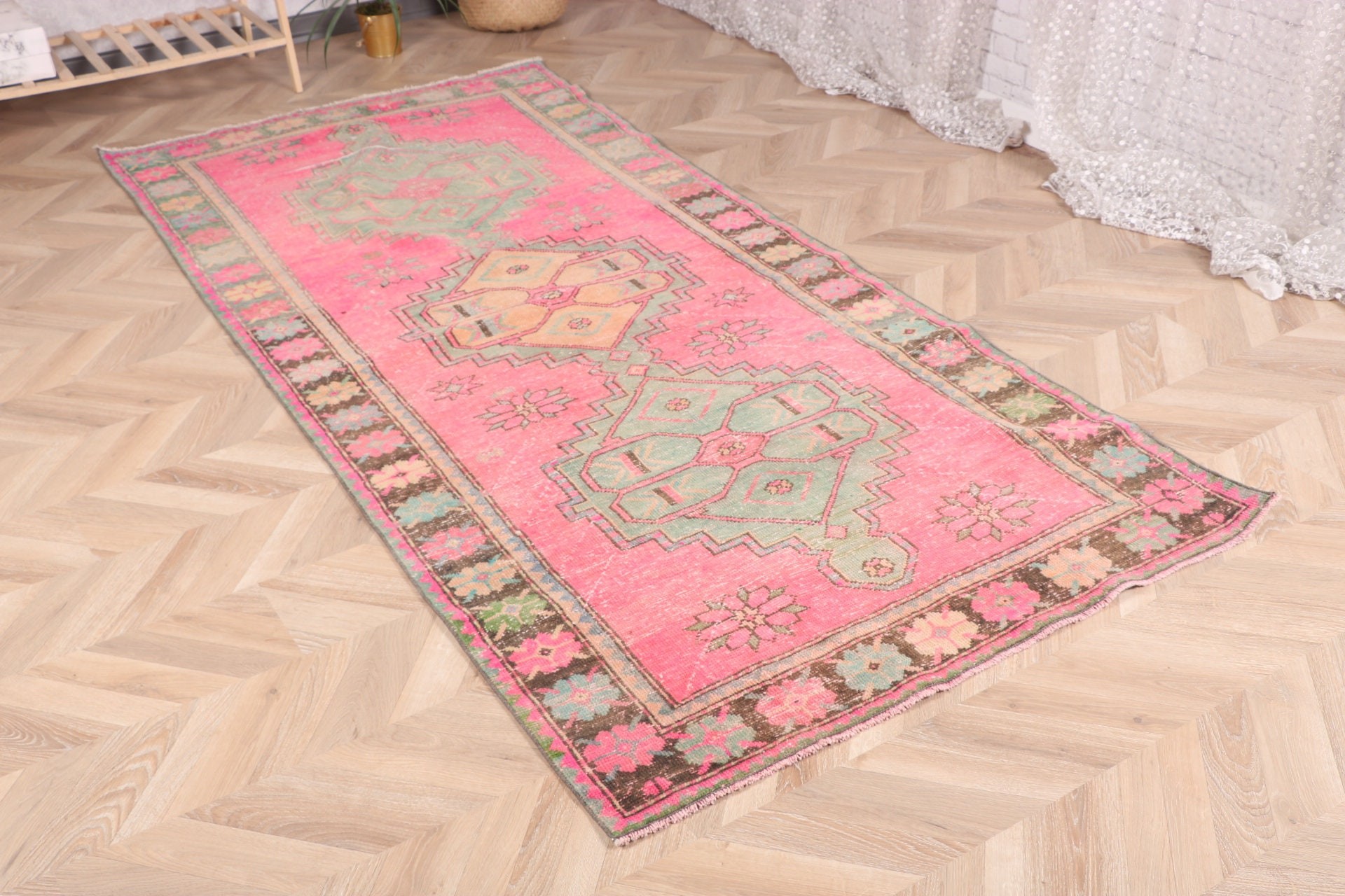 Pembe Havalı Halı, Boho Bölge Halıları, Vintage Halılar, Aztek Halıları, 3,8x8,2 ft Alan Halısı, Türk Halısı, Açıklama Halıları, Oturma Odası Halısı, Yatak Odası Halısı