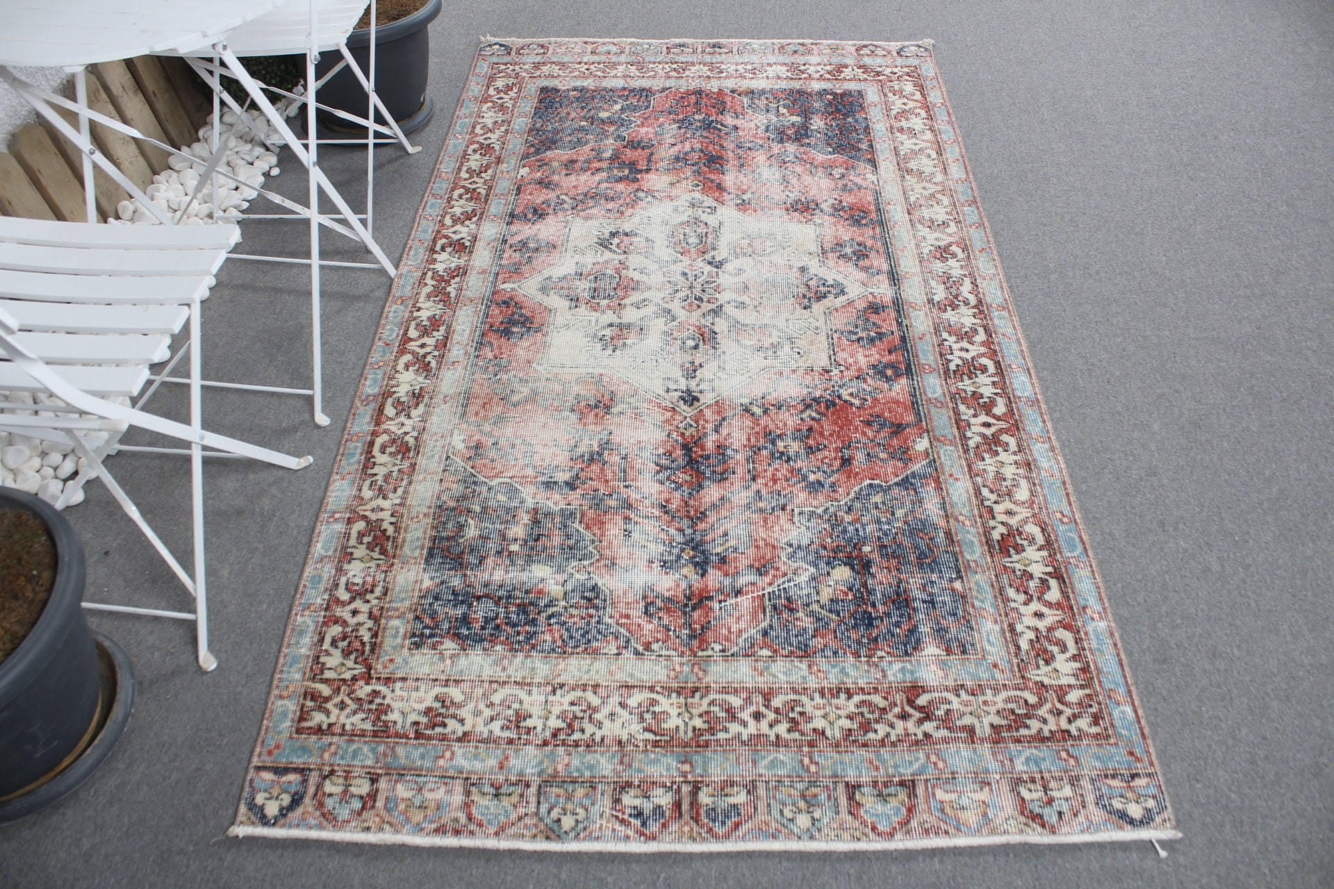 4x7,5 ft Alan Kilimi, Çocuk Halıları, Vintage Halı, Türk Halıları, Oushak Halısı, Eskitilmiş Halı, Oryantal Halı, Kırmızı Ev Dekor Halısı, Yemek Odası Halısı