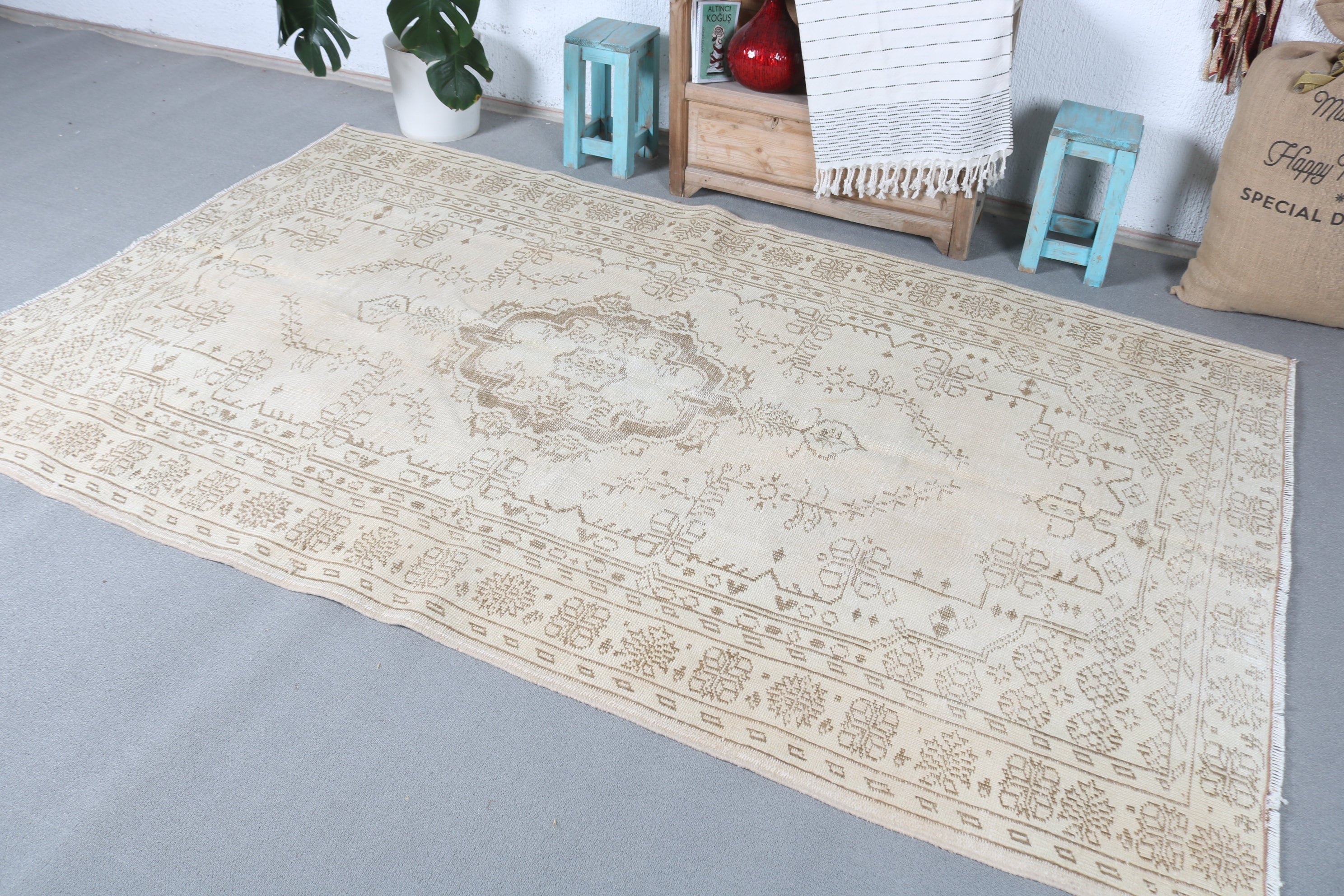 Vintage Rug, Dining Room Rug, Bohemian Rugs, 5.2x8.6 ft Large Rug, Turkish Rug, Living Room Rug, Cool Rugs, Oriental Rug, Brown Kitchen Rug